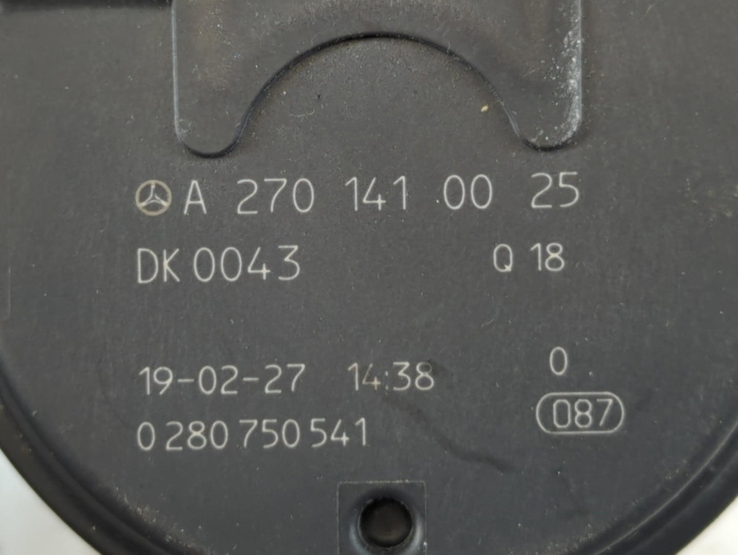 2017-2019 Infiniti Qx30 Throttle Body P/N:0 280 750 541 A 270 141 00 25 Fits Fits 2016 2017 2018 2019 OEM Used Auto Parts - 