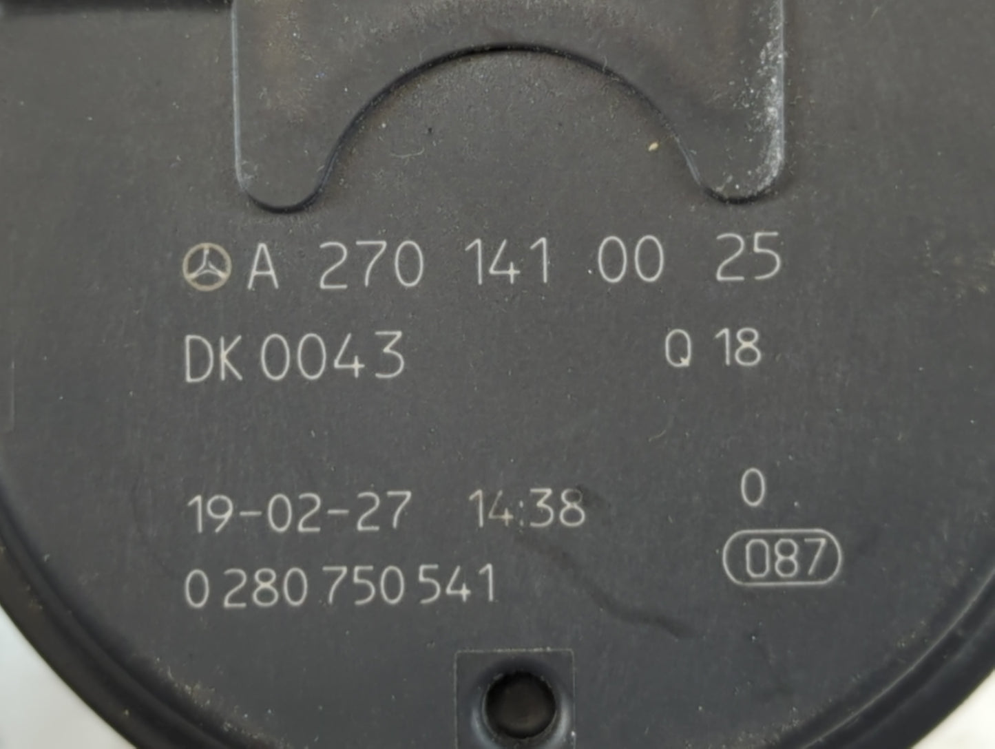 2017-2019 Infiniti Qx30 Throttle Body P/N:0 280 750 541 A 270 141 00 25 Fits Fits 2016 2017 2018 2019 OEM Used Auto Parts - 