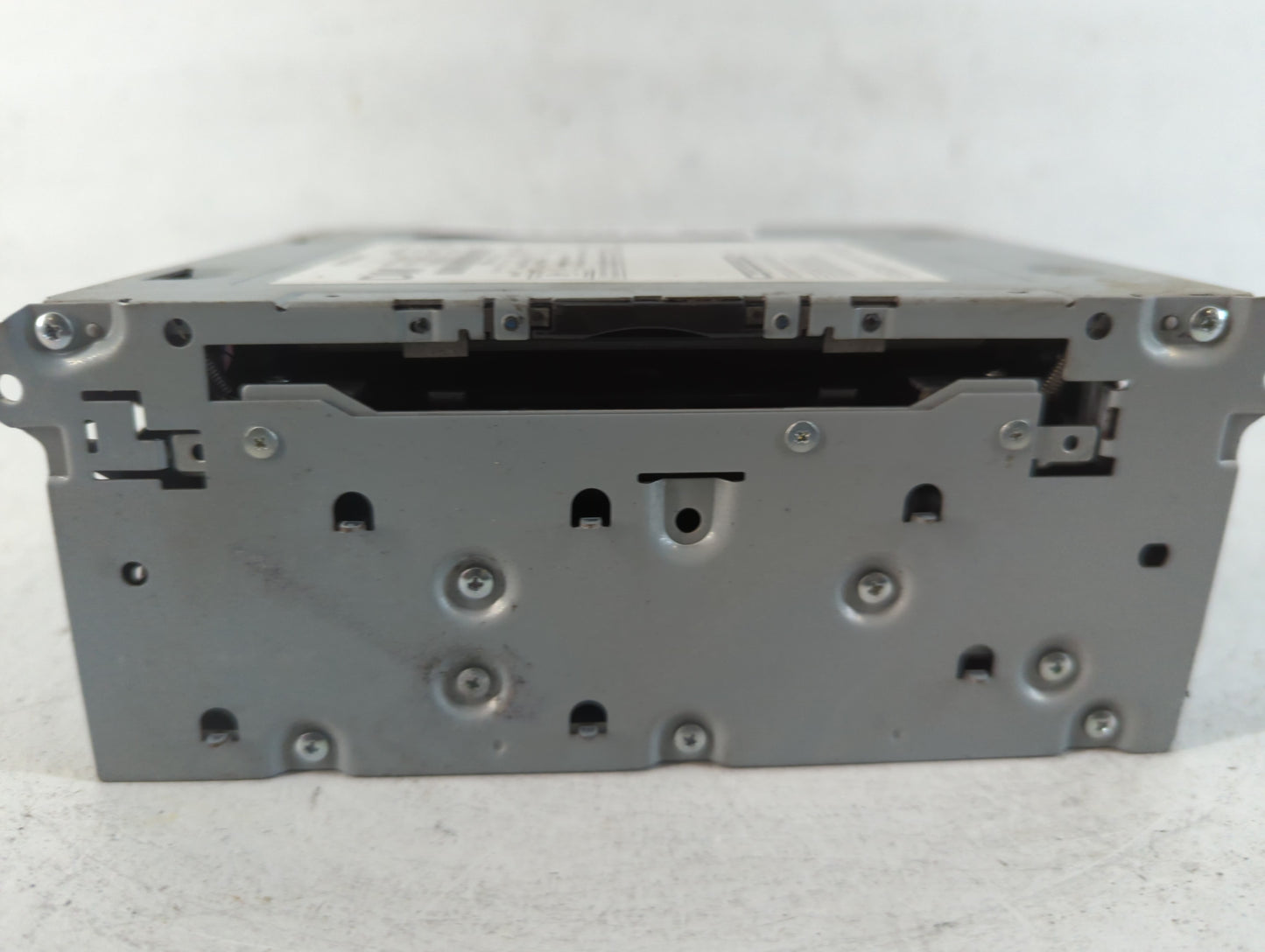 2017-2019 Infiniti Qx30 Am Fm Cd Player Radio Receiver - Oemusedautoparts1.com