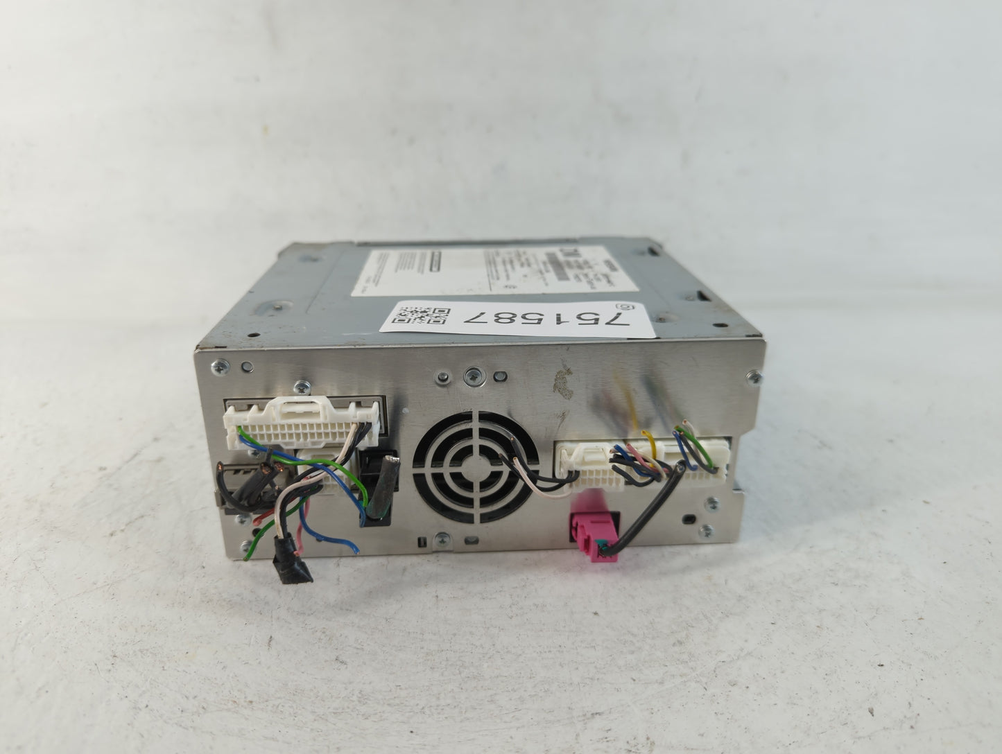 2017-2019 Infiniti Qx30 Am Fm Cd Player Radio Receiver - Oemusedautoparts1.com