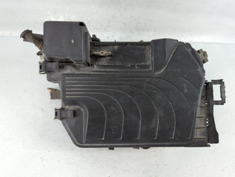 compare product 2017-2019 Infiniti Qx30 Fusebox Fuse Box Panel Relay Module P/N:A 246 540 01 82 Fits Fits 2017 2018 2019 OEM Used Auto Parts