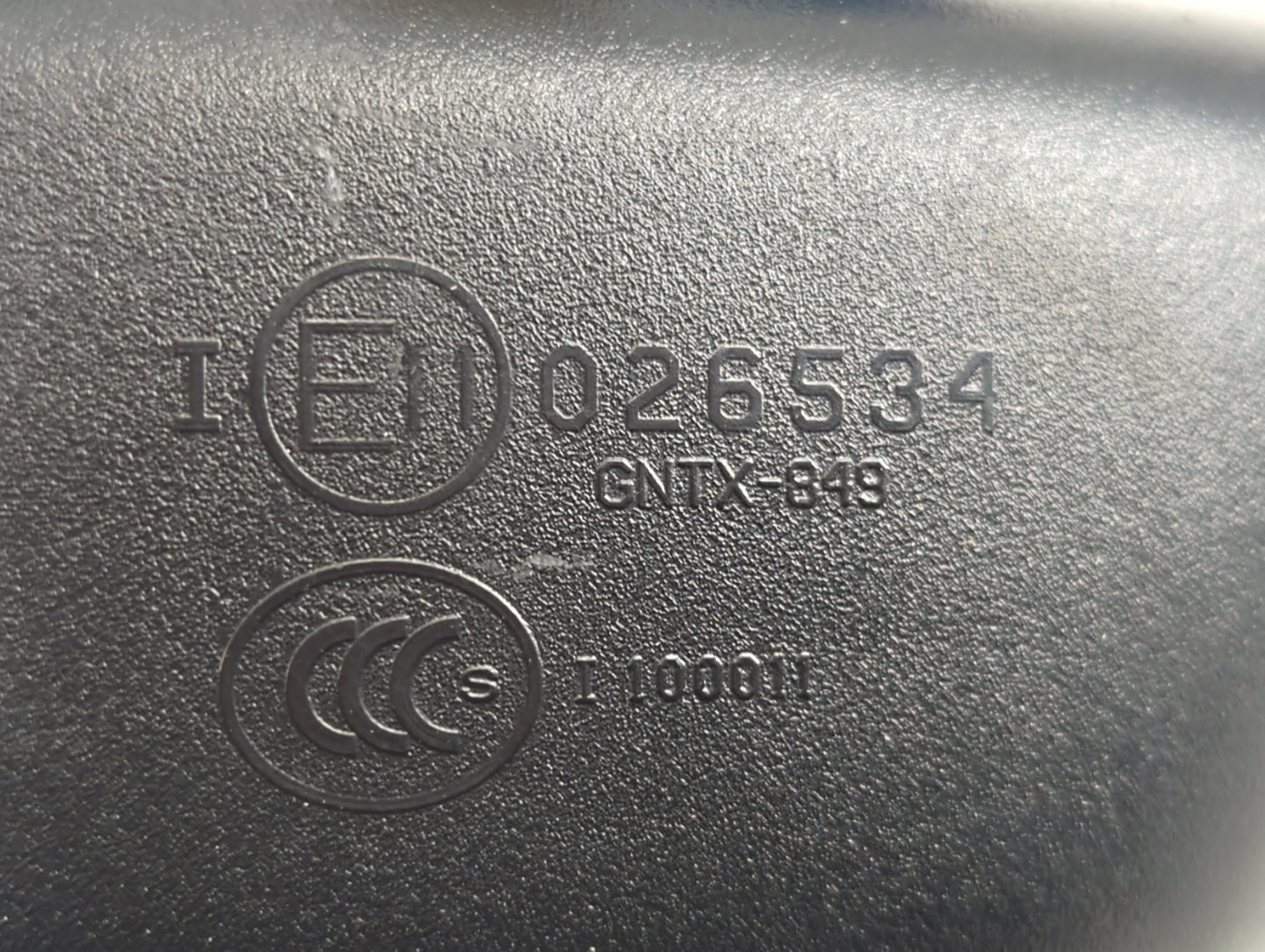 2017-2019 Infiniti Qx30 Interior Rear View Mirror Replacement OEM P/N:E11026534 Fits Fits 2017 2018 2019 OEM Used Auto Parts
