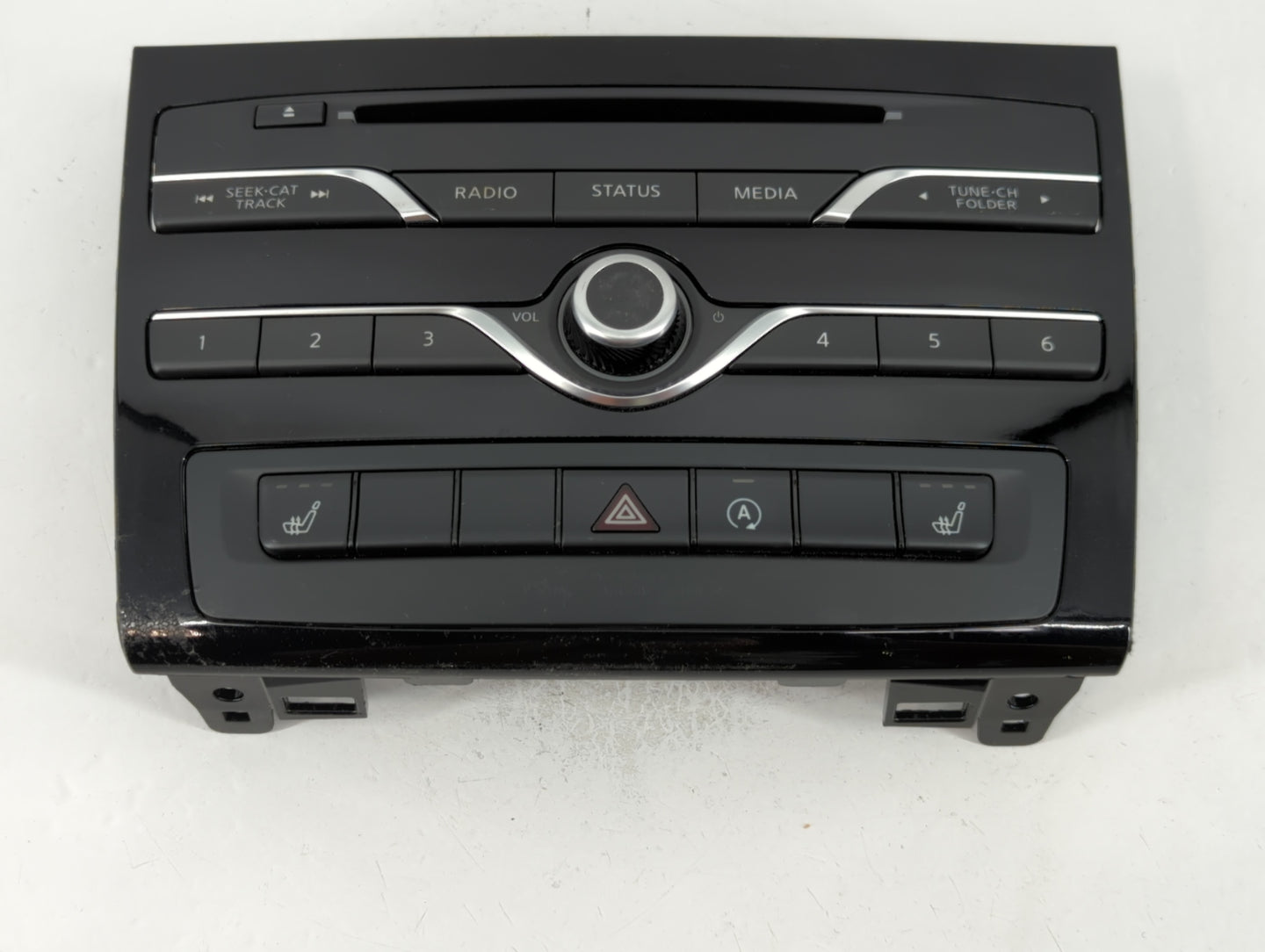 2017-2018 Infiniti Qx30 Radio AM FM Cd Player Receiver Replacement P/N:21E0601 Fits Fits 2017 2018 OEM Used Auto Parts - Oem