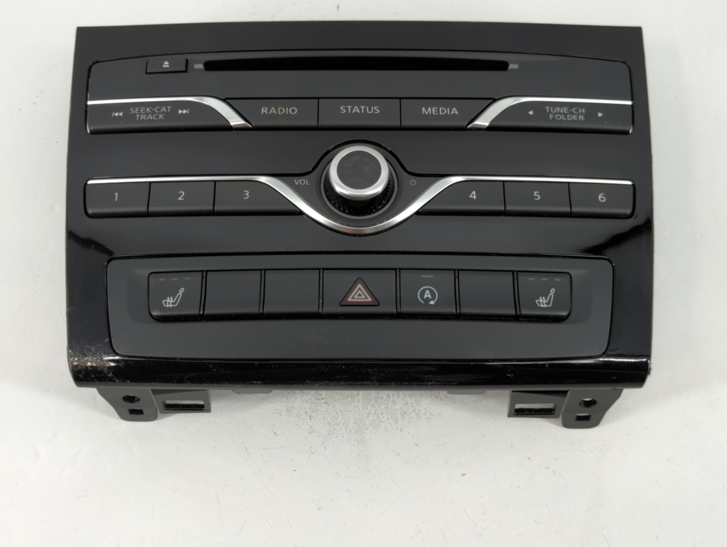 2017-2018 Infiniti Qx30 Radio AM FM Cd Player Receiver Replacement P/N:21E0601 Fits Fits 2017 2018 OEM Used Auto Parts - Oem