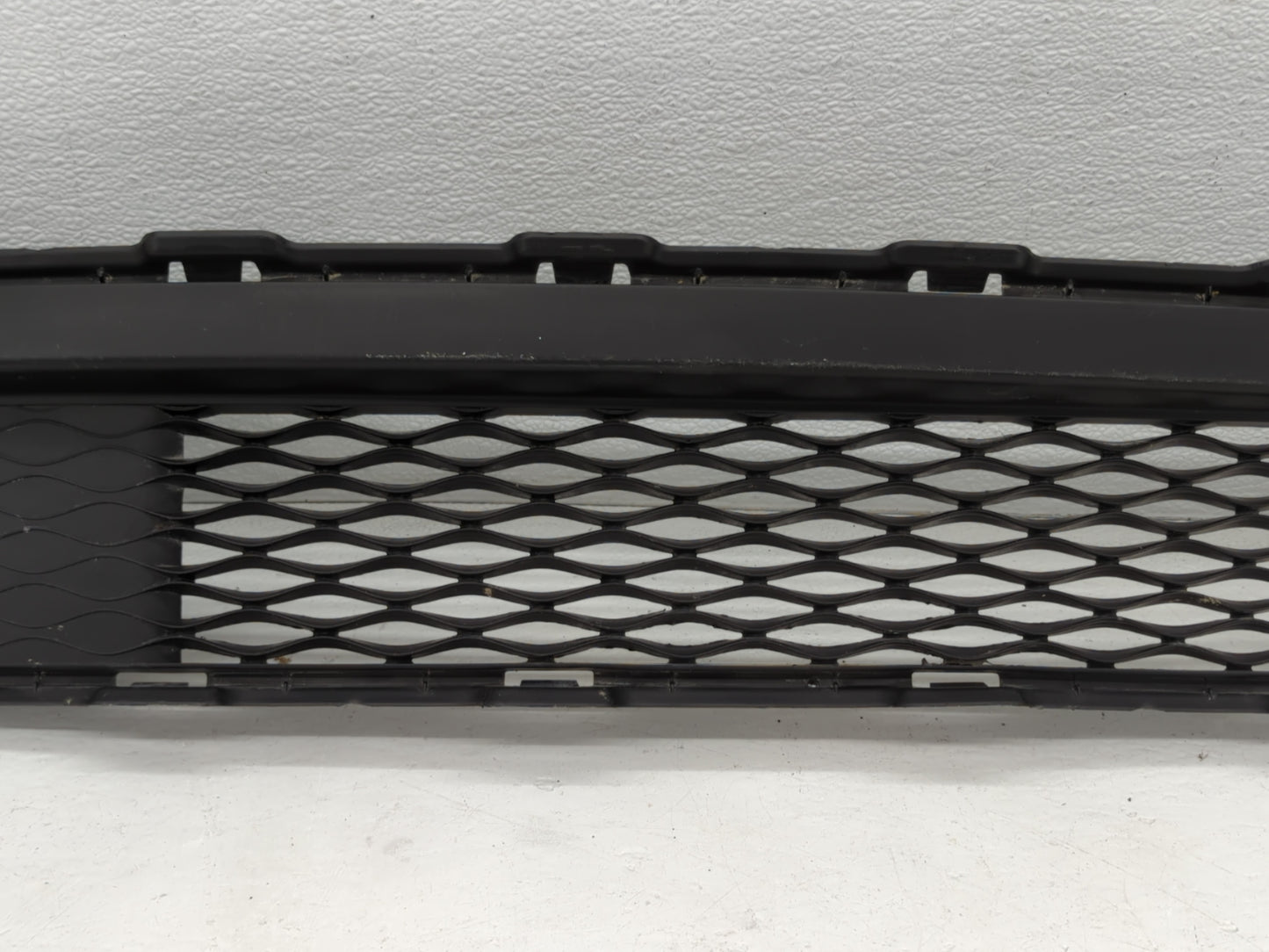 2016-2020 Infiniti Qx60 Front Grille Bumper Not Included - Oemusedautoparts1.com