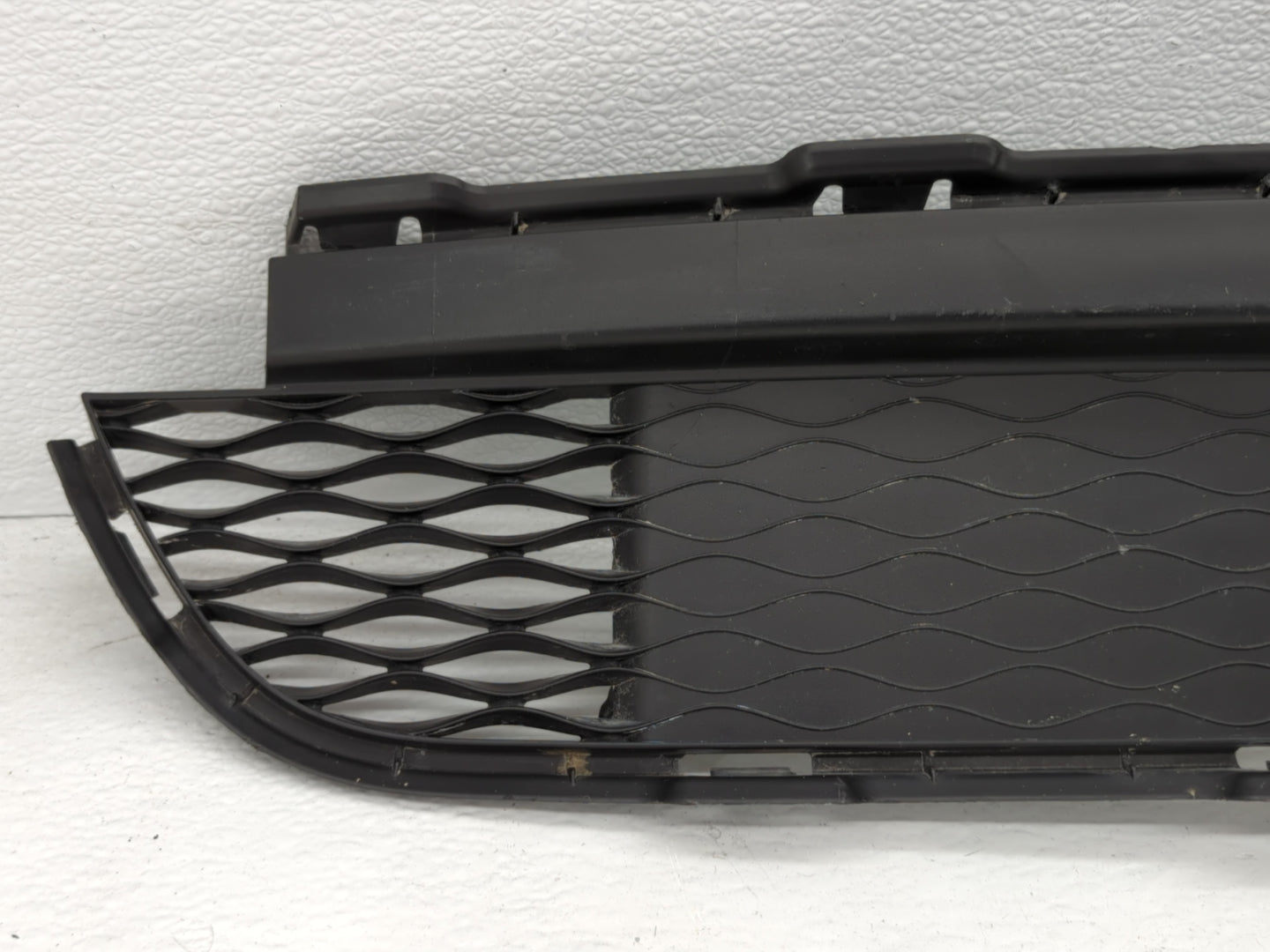 2016-2020 Infiniti Qx60 Front Grille Bumper Not Included - Oemusedautoparts1.com