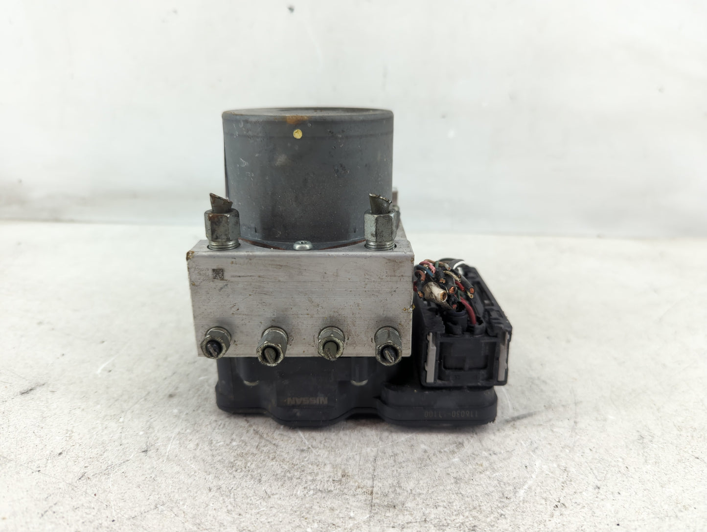 2018 Infiniti Qx60 ABS Pump Control Module Replacement P/N:116030-51100 Fits OEM Used Auto Parts - Oemusedautoparts1.com