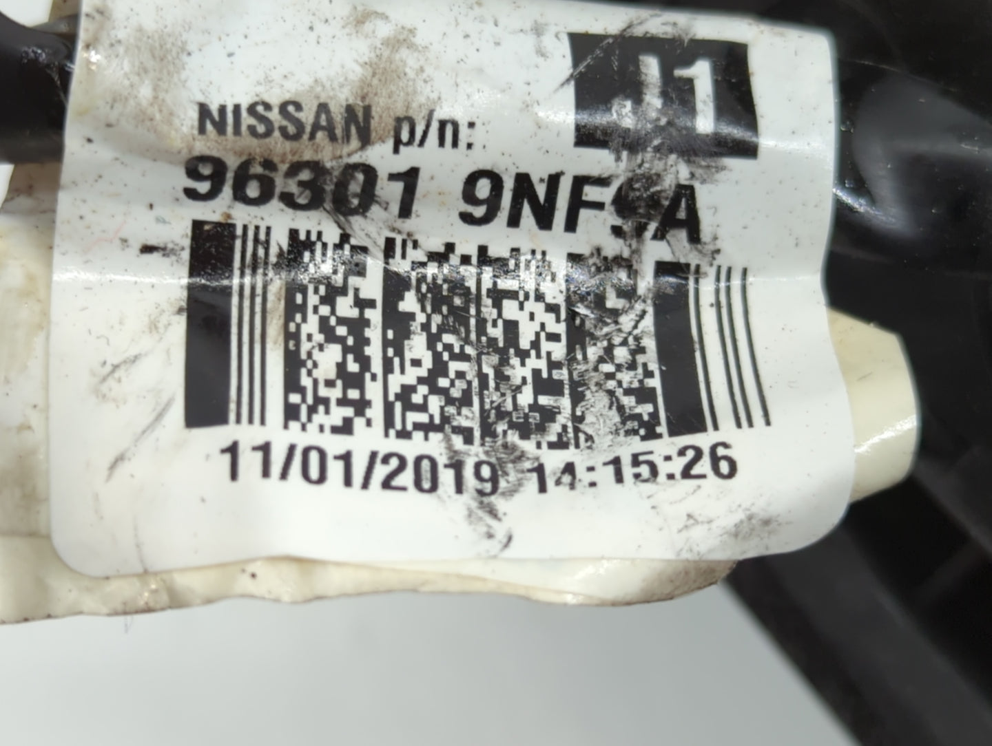 2017-2020 Infiniti Qx60 Passenger Side View Mirror - Right Door Mirror OEM Used - Oemusedautoparts1.com