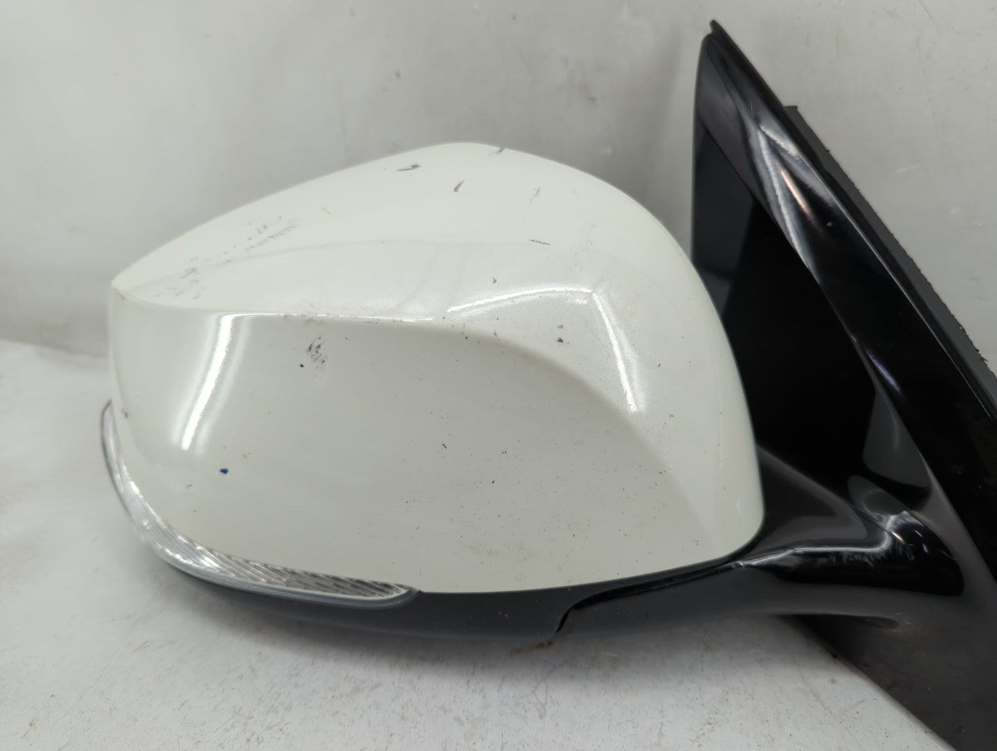 2017-2020 Infiniti Qx60 Passenger Side View Mirror - Right Door Mirror OEM Used - Oemusedautoparts1.com