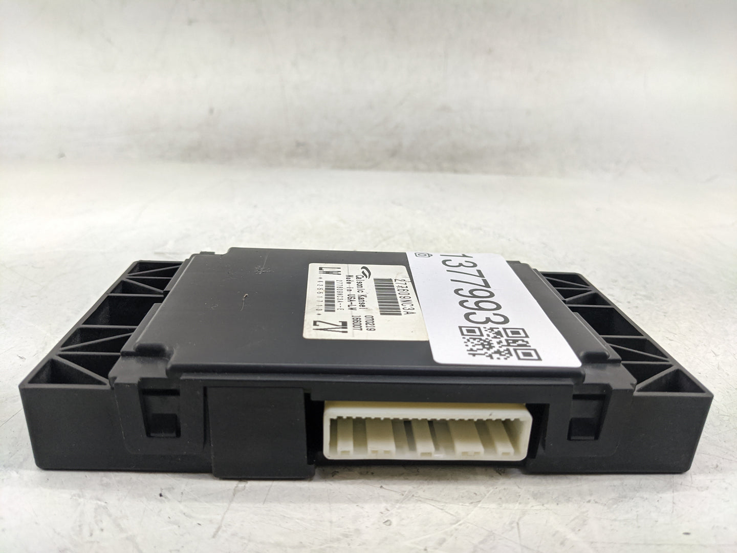 2018-2018 Infiniti Qx60 Temperature Control Module 277609nc3a - Oemusedautoparts1.com