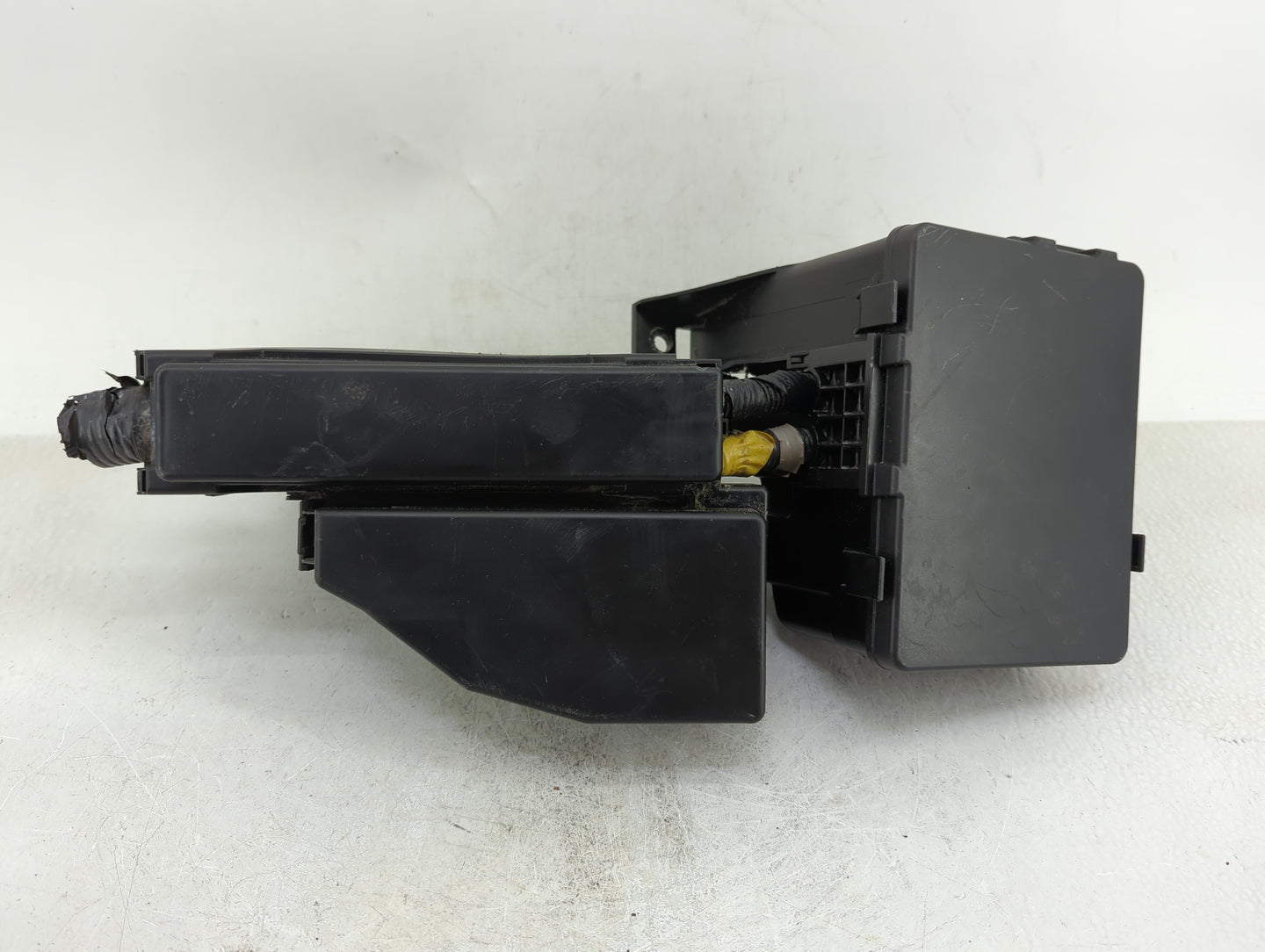 2015-2020 Infiniti Qx60 Fusebox Fuse Box Panel Relay Module Fits Fits 2015 2016 2017 2018 2019 2020 2022 OEM Used Auto Parts