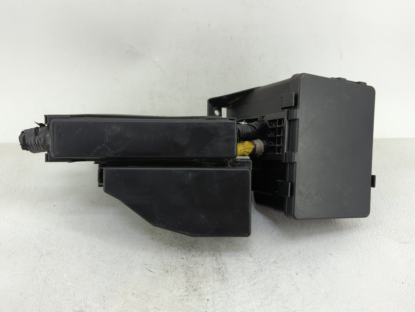 2015-2020 Infiniti Qx60 Fusebox Fuse Box Panel Relay Module Fits Fits 2015 2016 2017 2018 2019 2020 2022 OEM Used Auto Parts