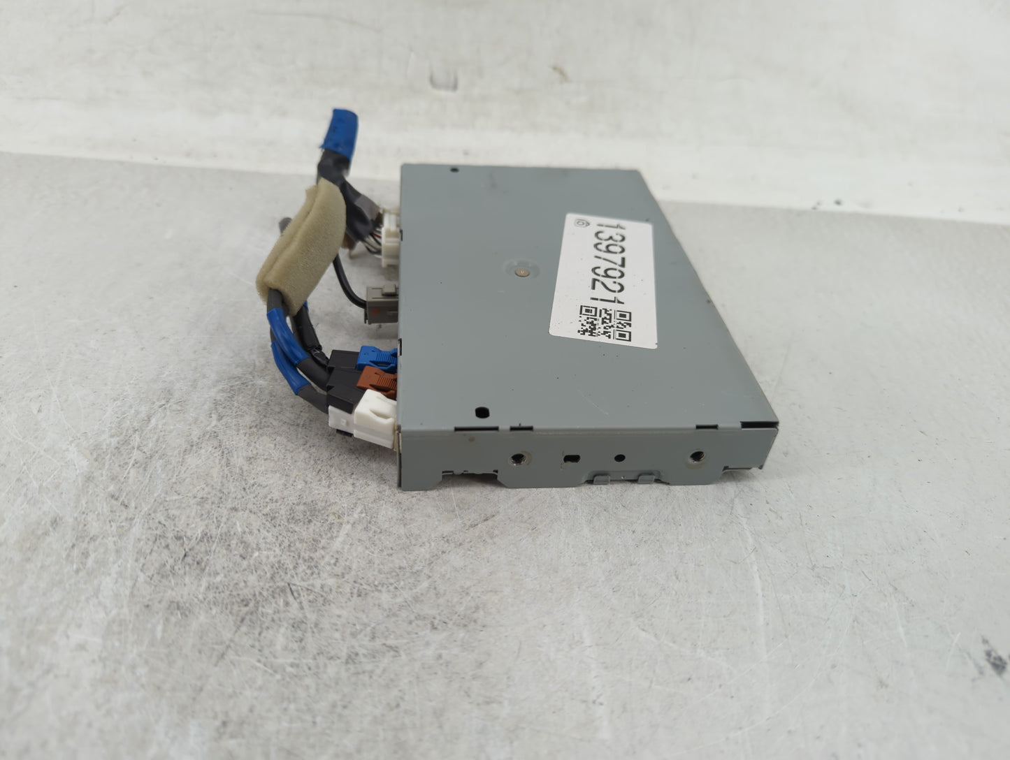 2018 Infiniti Qx60 Bluetooth Phone Communication Control Module Ccm Oem - Oemusedautoparts1.com