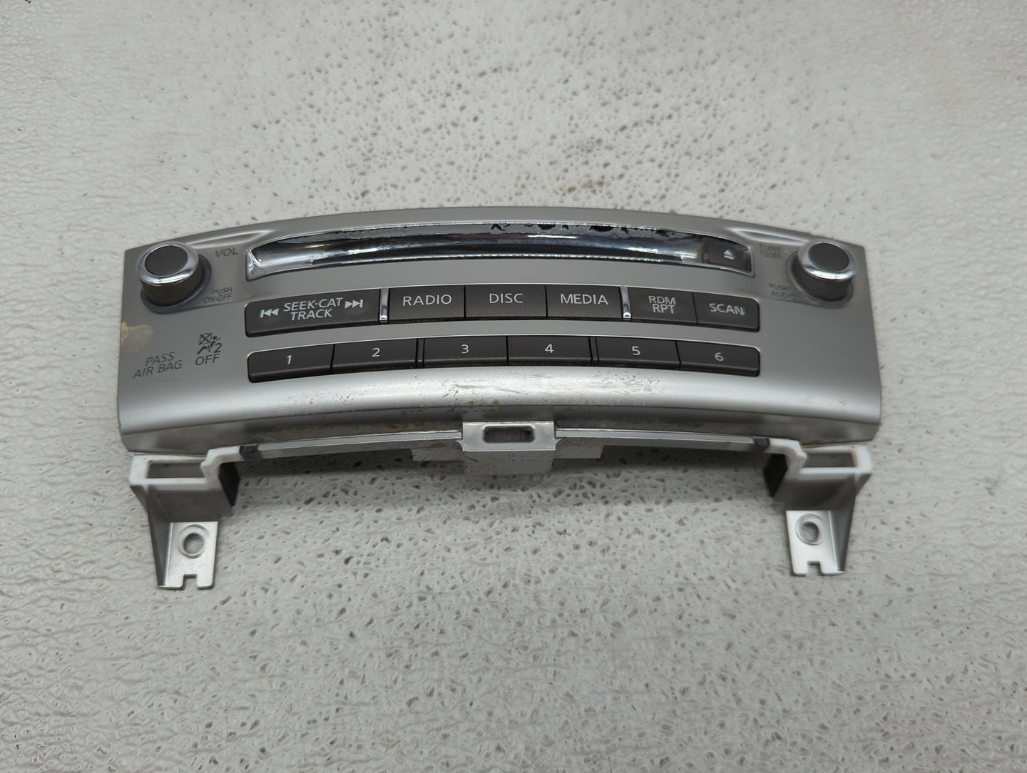 2017-2020 Infiniti Qx60 Radio Control Panel - Oemusedautoparts1.com
