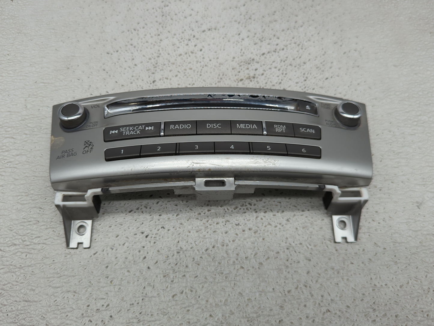 2017-2020 Infiniti Qx60 Radio Control Panel - Oemusedautoparts1.com