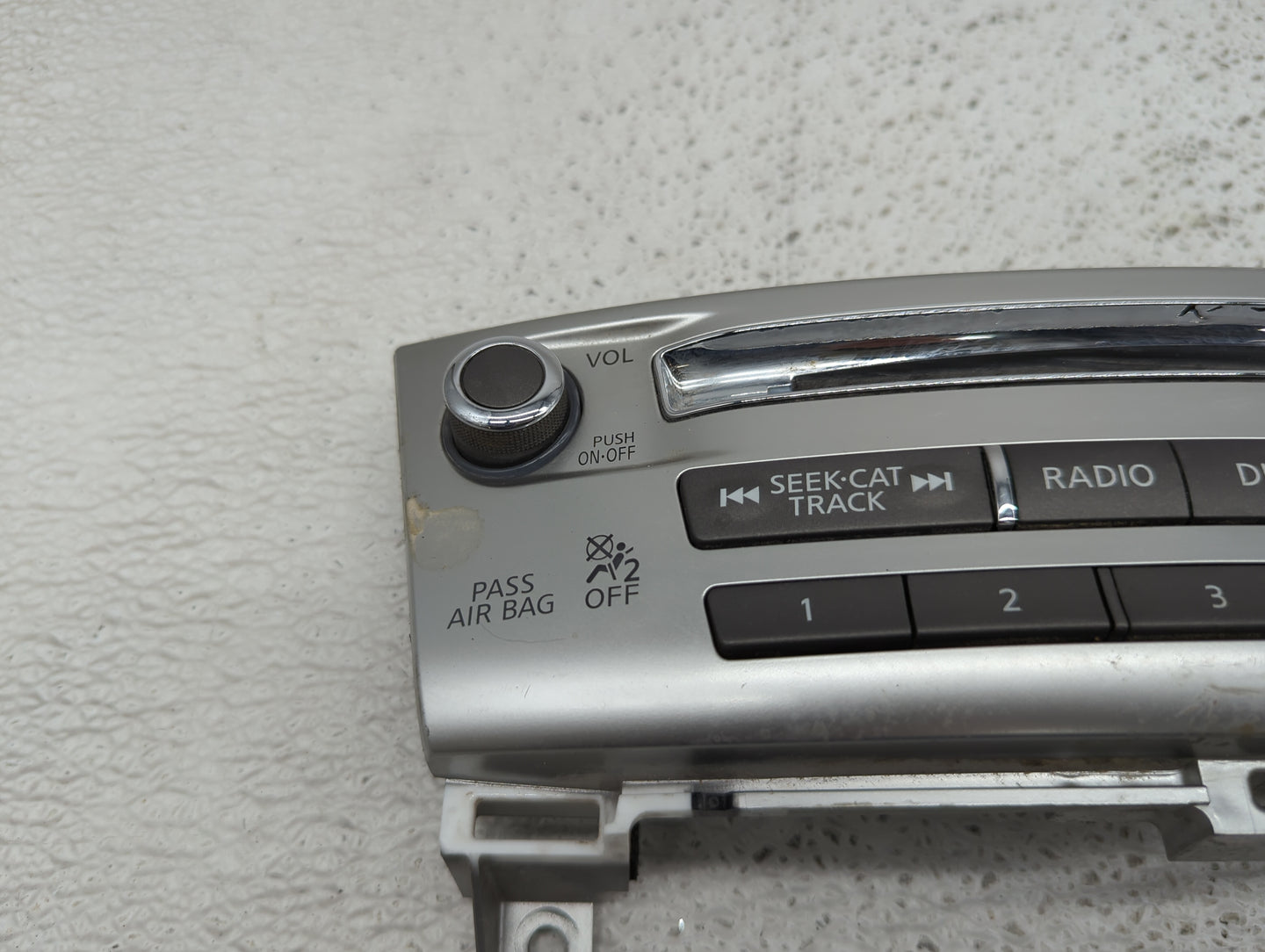 2017-2020 Infiniti Qx60 Radio Control Panel - Oemusedautoparts1.com