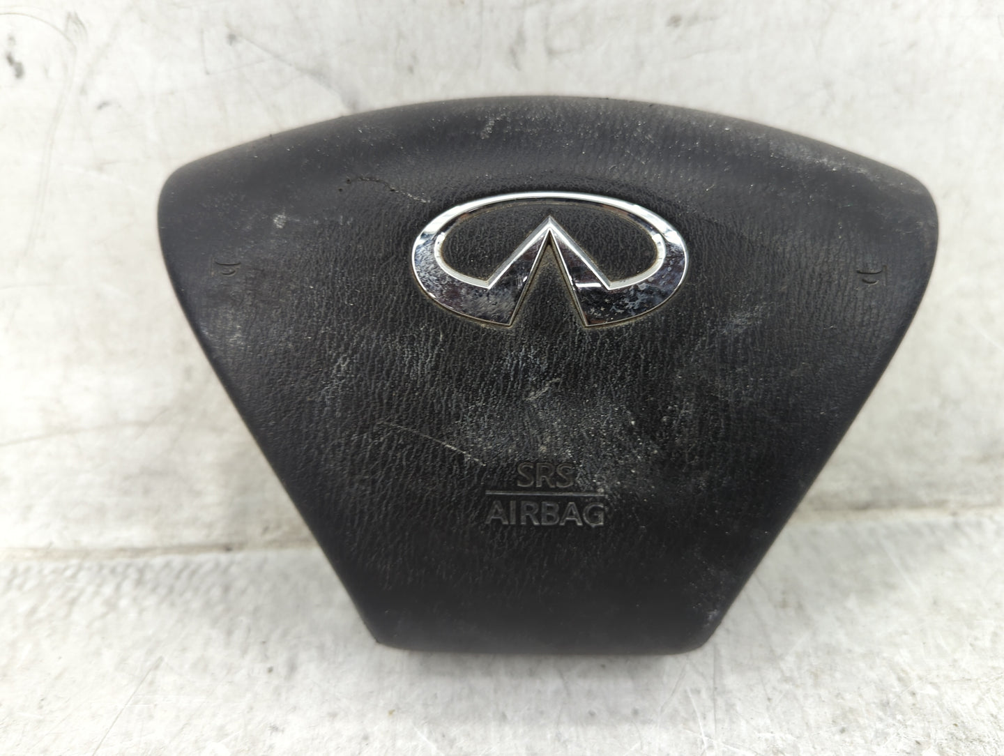 2018 Infiniti Qx60 Air Bag Driver Left Steering Wheel Mounted Black - Oemusedautoparts1.com