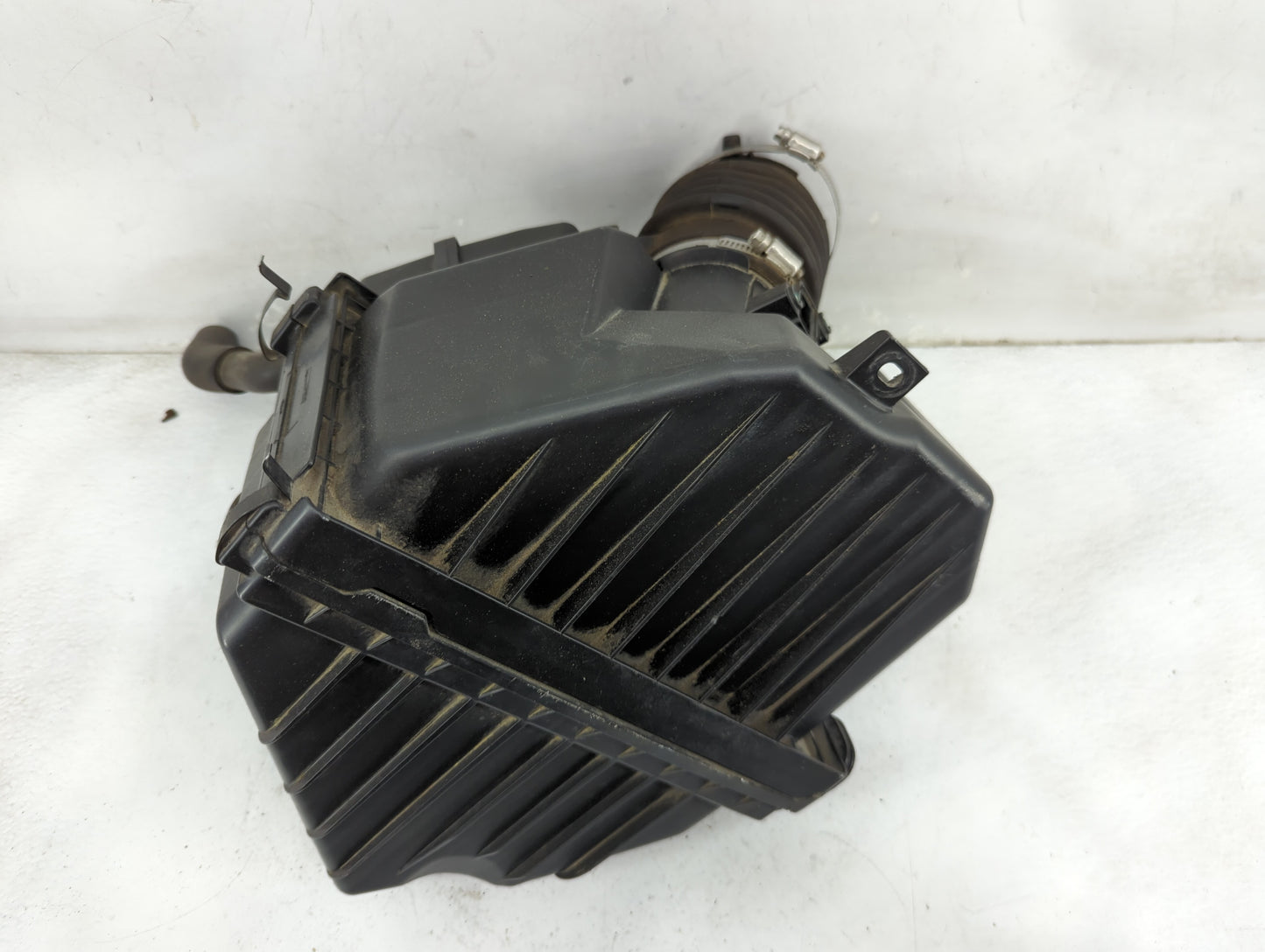 2017-2020 Infiniti Qx60 Air Cleaner Intake-duct Hose Tube - Oemusedautoparts1.com