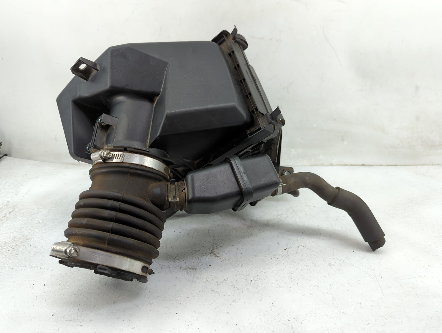 2017-2020 Infiniti Qx60 Air Cleaner Intake-duct Hose Tube - Oemusedautoparts1.com