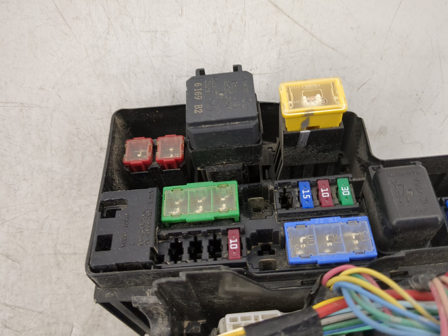 2015-2020 Infiniti Qx60 Fusebox Fuse Box Panel Relay Module P/N:7254-5763-30 7154-5763-30 Fits OEM Used Auto Parts - Oemused