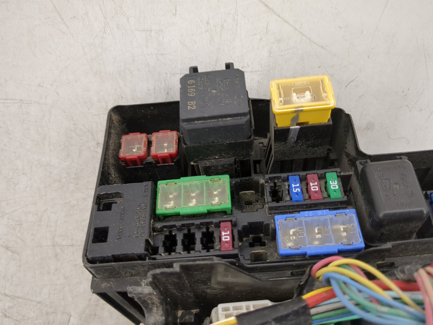 2015-2020 Infiniti Qx60 Fusebox Fuse Box Panel Relay Module P/N:7254-5763-30 7154-5763-30 Fits OEM Used Auto Parts - Oemused