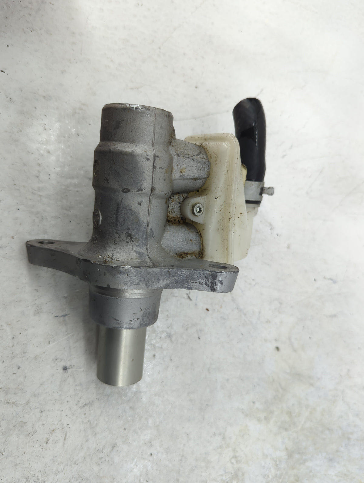 2014-2020 Infiniti Qx60 Brake Master Cylinder 1498913 - Oemusedautoparts1.com