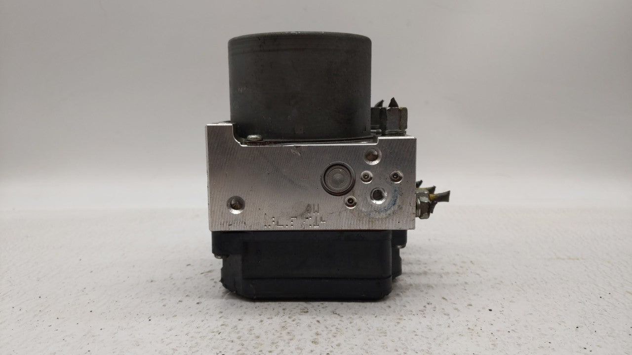 2018 Infiniti Qx60 ABS Pump Control Module Replacement P/N:47660 9UC0D Fits OEM Used Auto Parts - Oemusedautoparts1.com