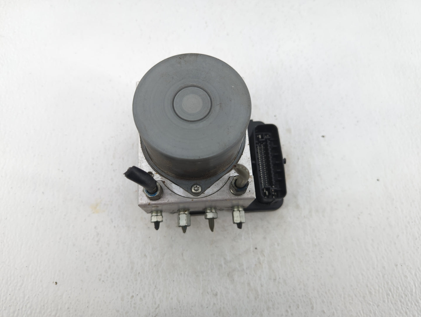 2018 Infiniti Qx60 ABS Pump Control Module Replacement P/N:47660 9PP1D 47660 9UC0D Fits OEM Used Auto Parts - Oemusedautopar