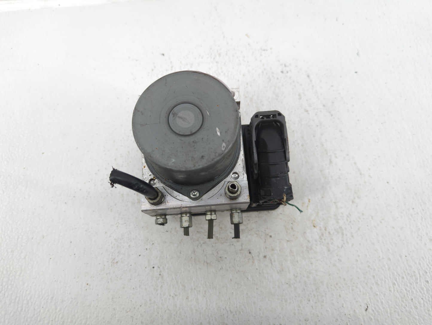 2018 Infiniti Qx60 ABS Pump Control Module Replacement P/N:47660 9PP1D Fits OEM Used Auto Parts - Oemusedautoparts1.com