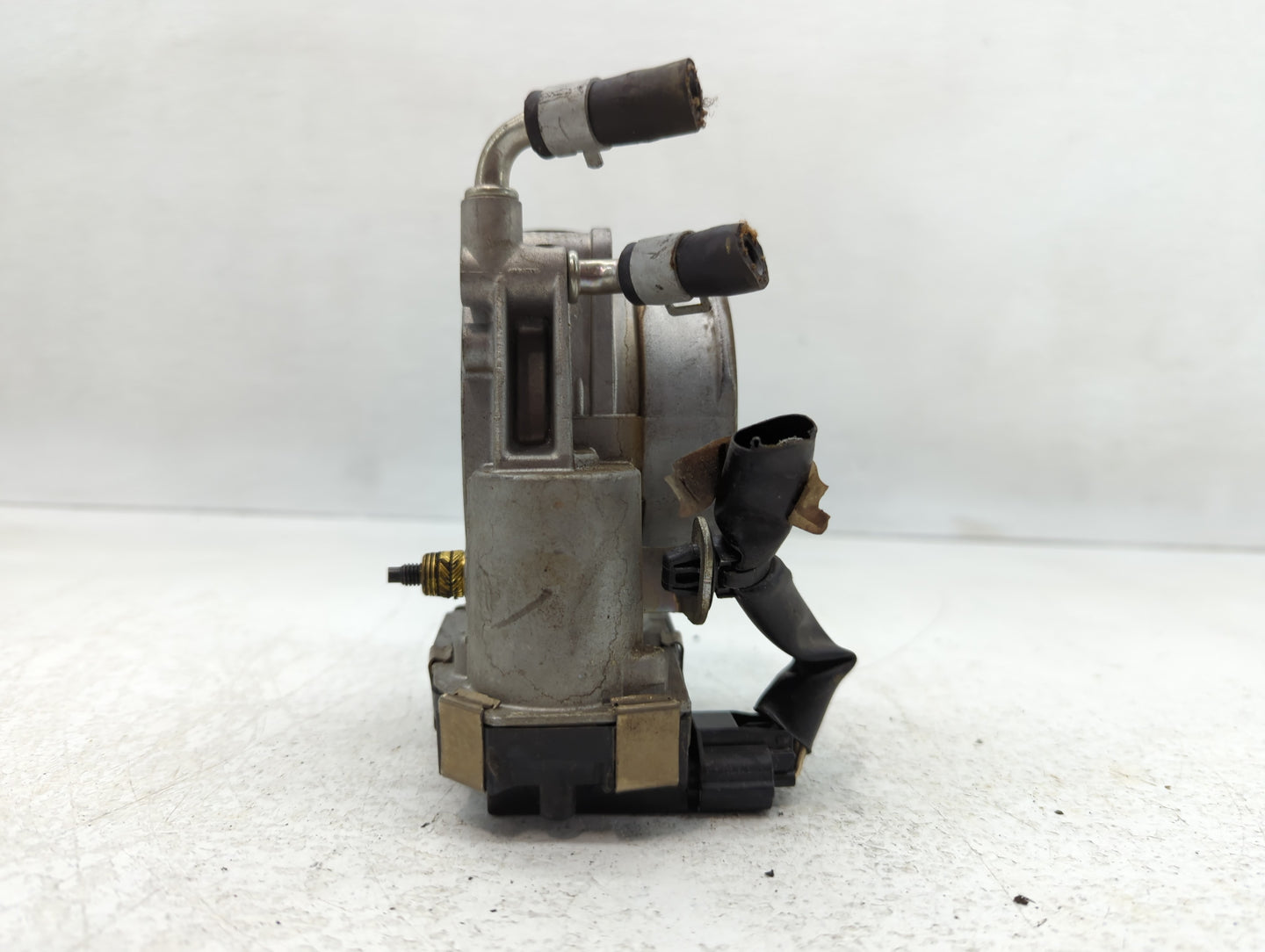 2017-2020 Infiniti Qx60 Throttle Body P/N:A8111H REM75-50 Fits Fits 2016 2017 2018 2019 2020 OEM Used Auto Parts - Oemusedau