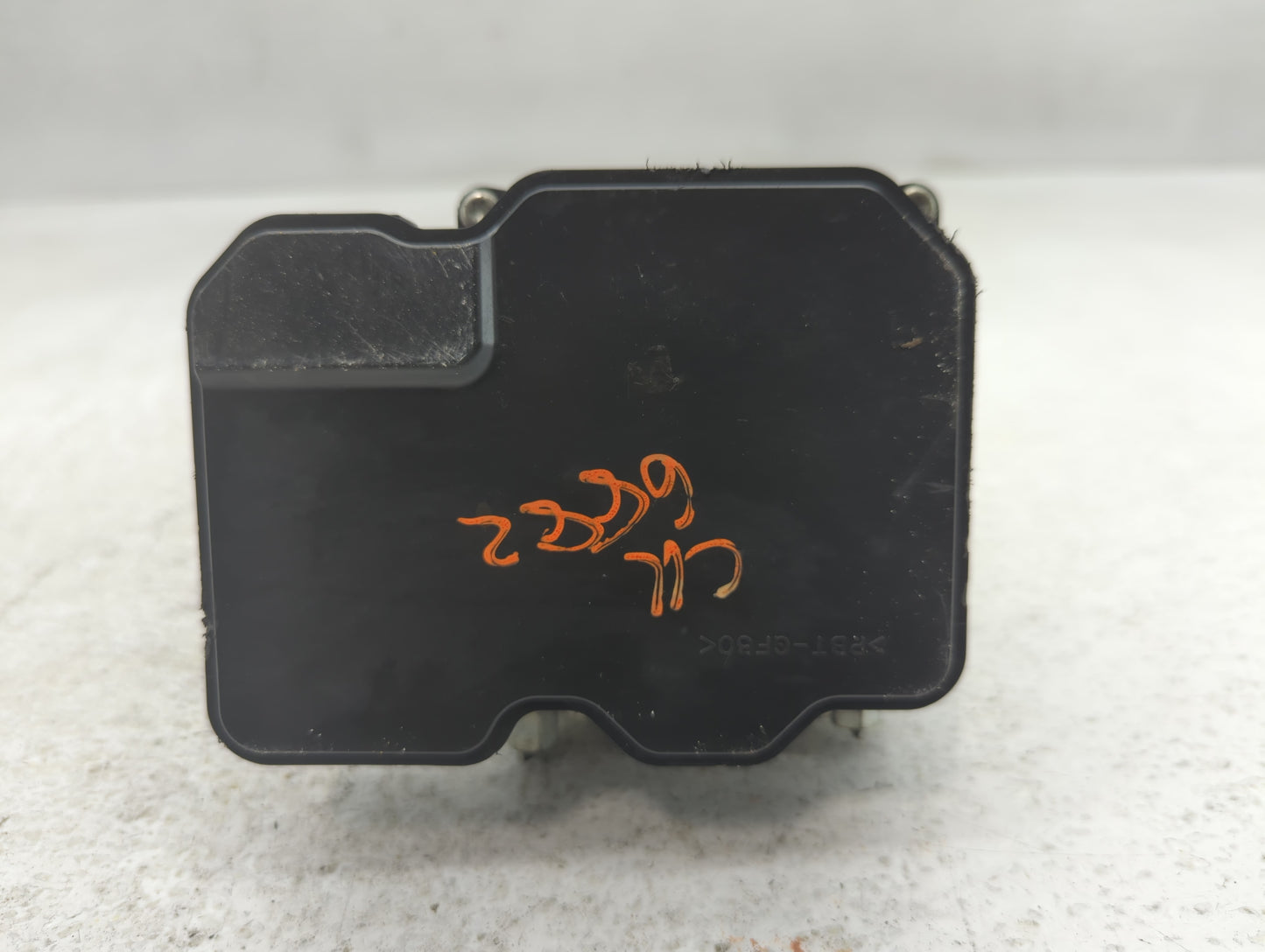 2018 Infiniti Qx60 ABS Pump Control Module Replacement P/N:47660 9UC0D Fits OEM Used Auto Parts - Oemusedautoparts1.com