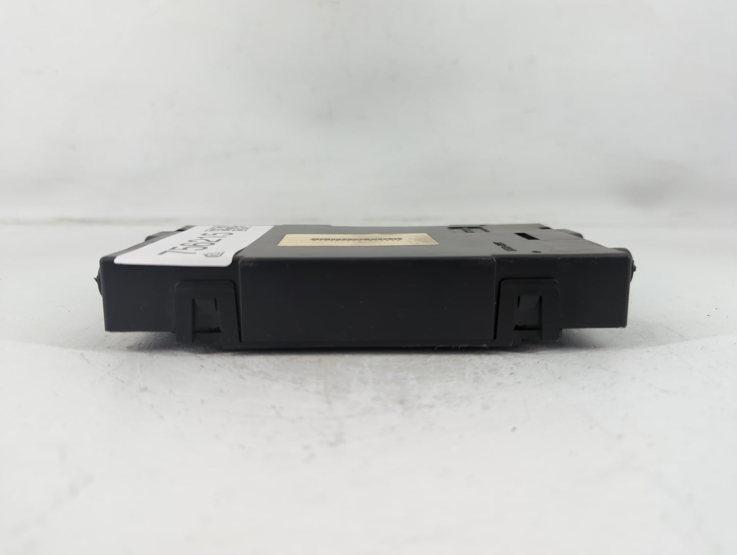 2018-2018 Infiniti Qx60 Chassis Control Module Ccm Bcm Body Control - Oemusedautoparts1.com