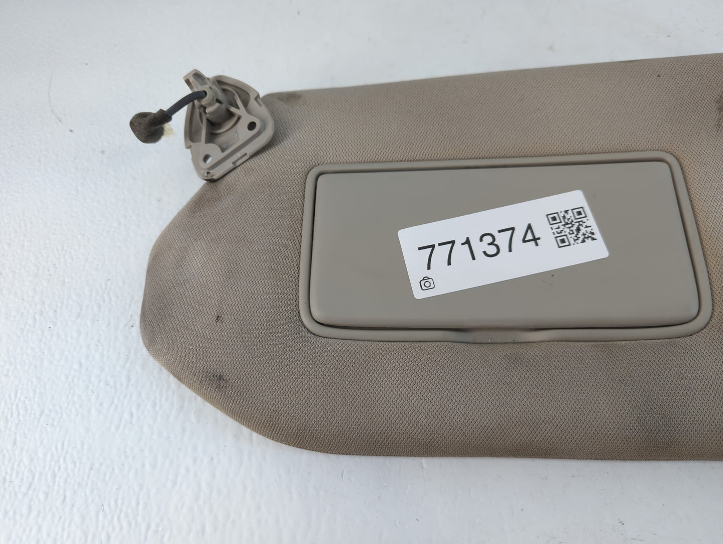 2014-2019 Infiniti Qx60 Sun Visor Shade Replacement Driver Left Mirror Fits Fits 2013 2014 2015 2016 2017 2018 2019 OEM Used