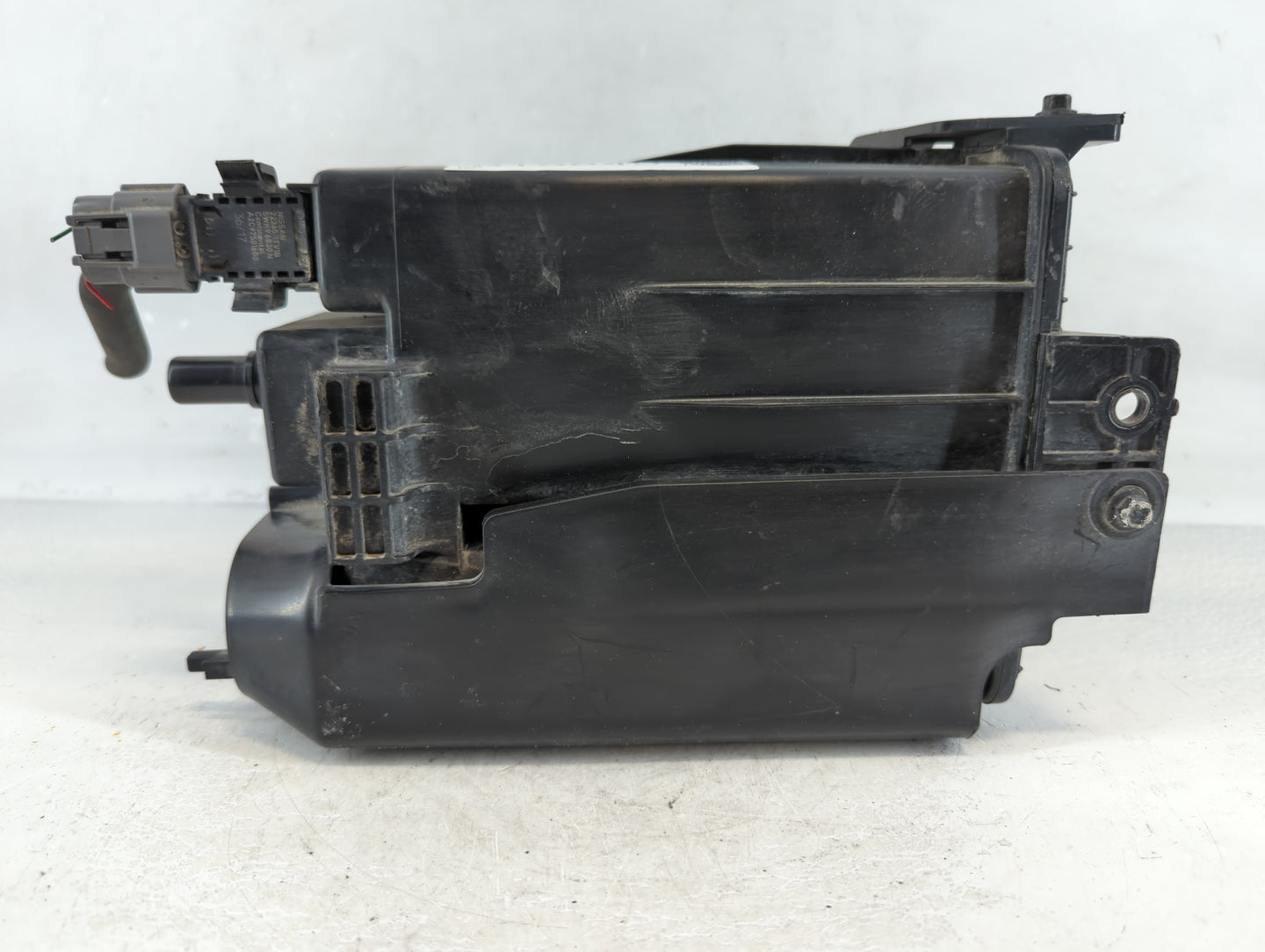 2018 Infiniti Qx60 Fuel Vapor Charcoal Canister - Oemusedautoparts1.com