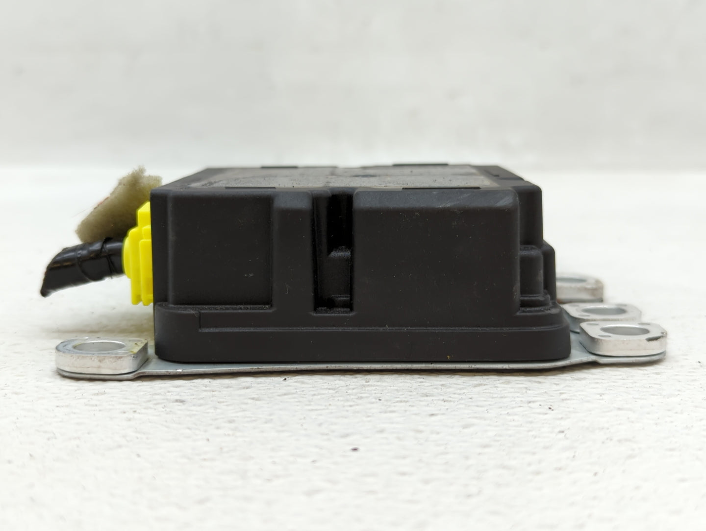 2018-2019 Infiniti Qx80 Chassis Control Module Ccm Bcm Body Control - Oemusedautoparts1.com