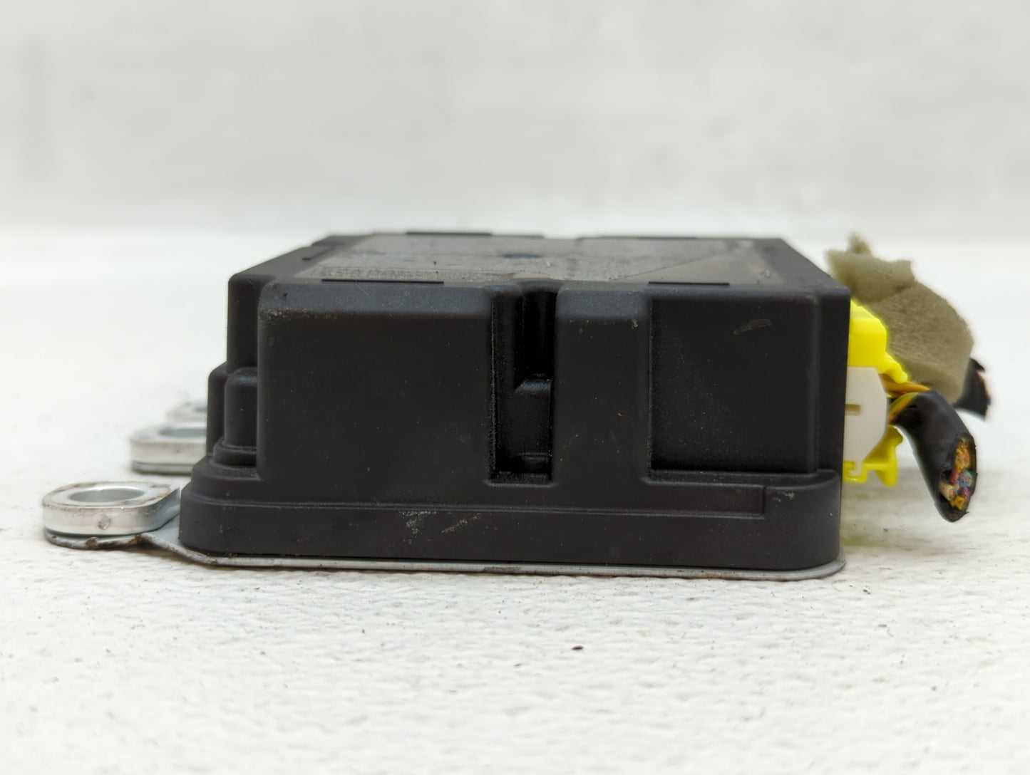 2018-2019 Infiniti Qx80 Chassis Control Module Ccm Bcm Body Control - Oemusedautoparts1.com