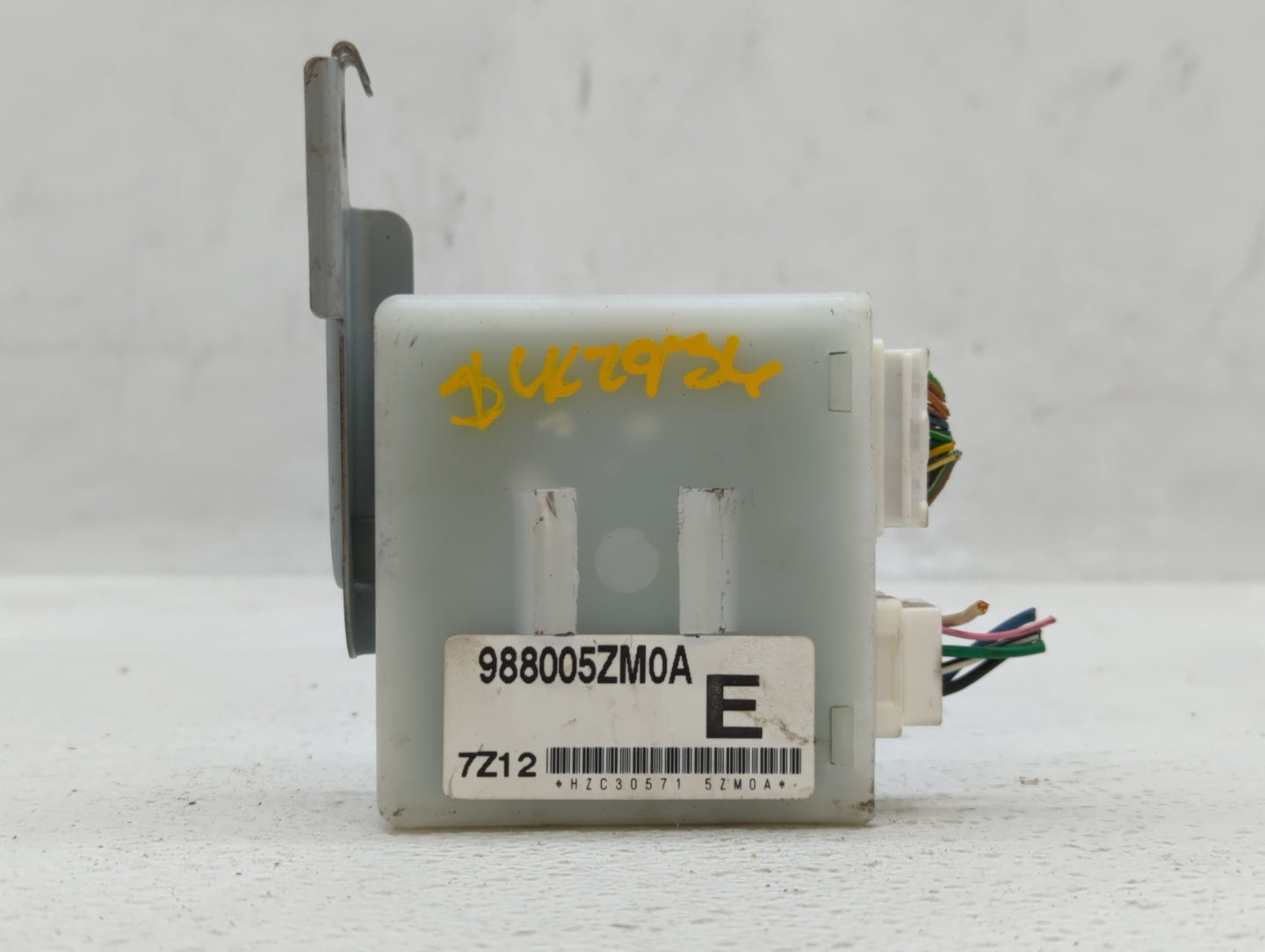 2018 Infiniti Qx80 Chassis Control Module Ccm Bcm Body Control - Oemusedautoparts1.com