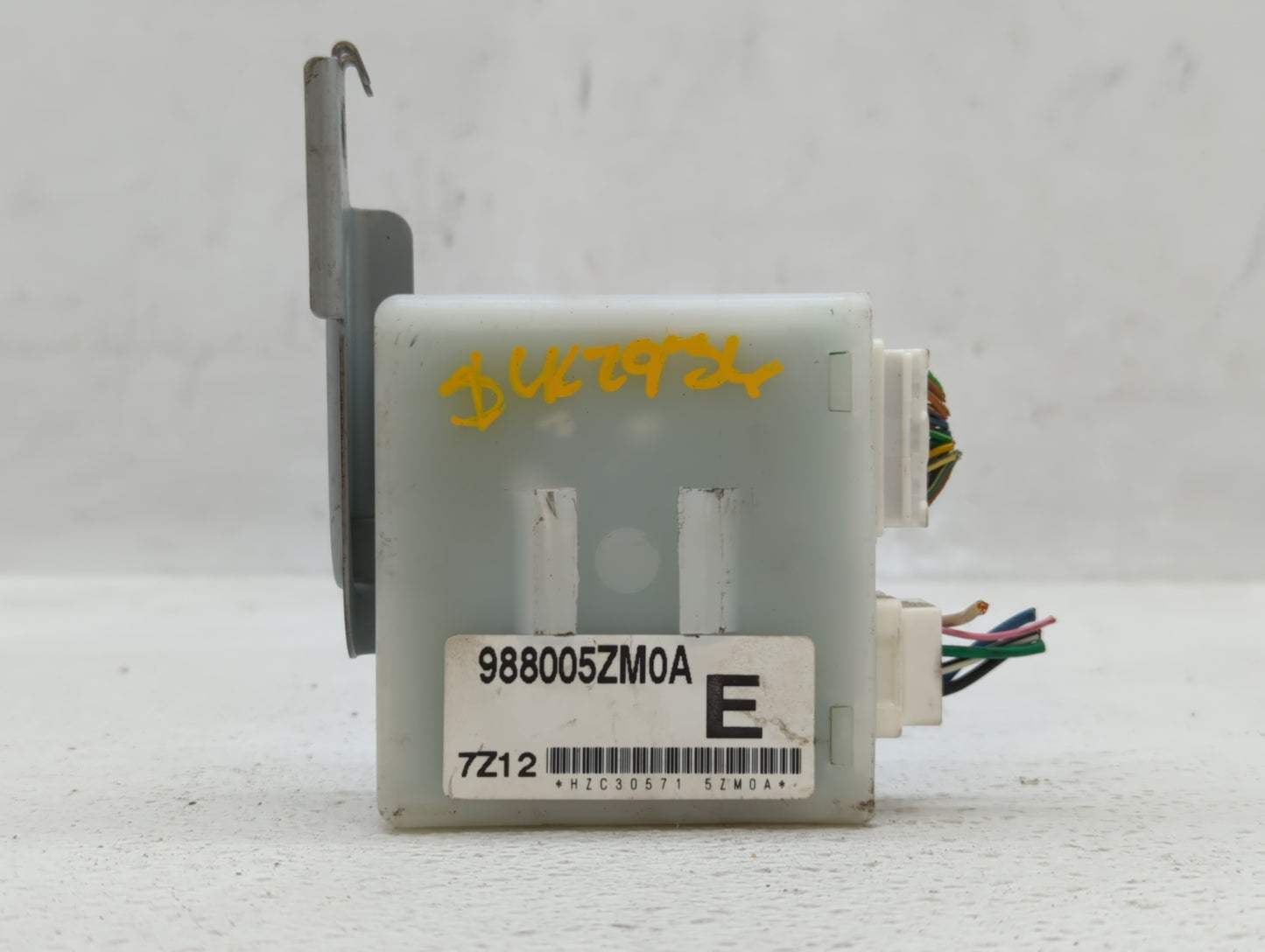 2018 Infiniti Qx80 Chassis Control Module Ccm Bcm Body Control - Oemusedautoparts1.com