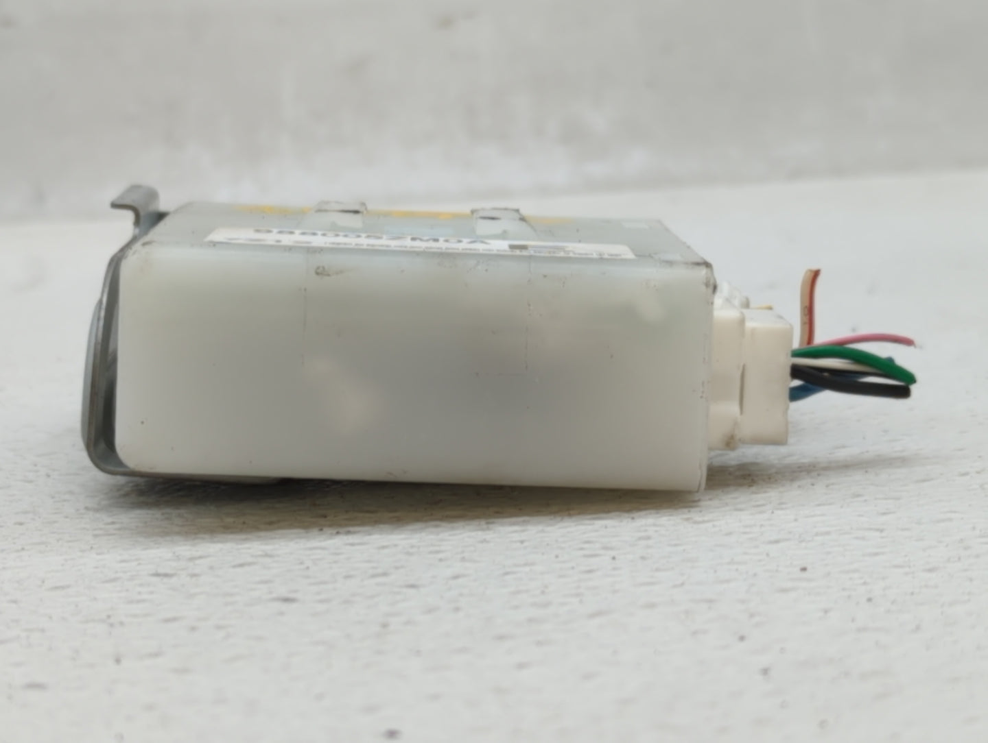 2018 Infiniti Qx80 Chassis Control Module Ccm Bcm Body Control - Oemusedautoparts1.com