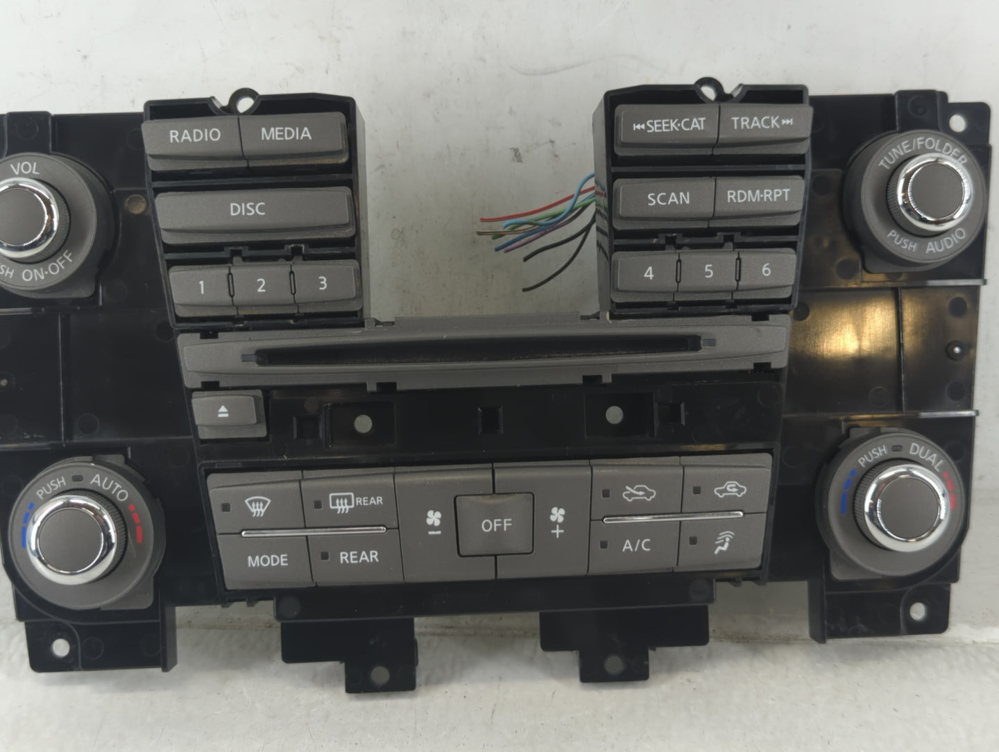 2018-2019 Infiniti Qx80 Radio AM FM Cd Player Receiver Replacement P/N:253916GW1B Fits Fits 2018 2019 OEM Used Auto Parts - 