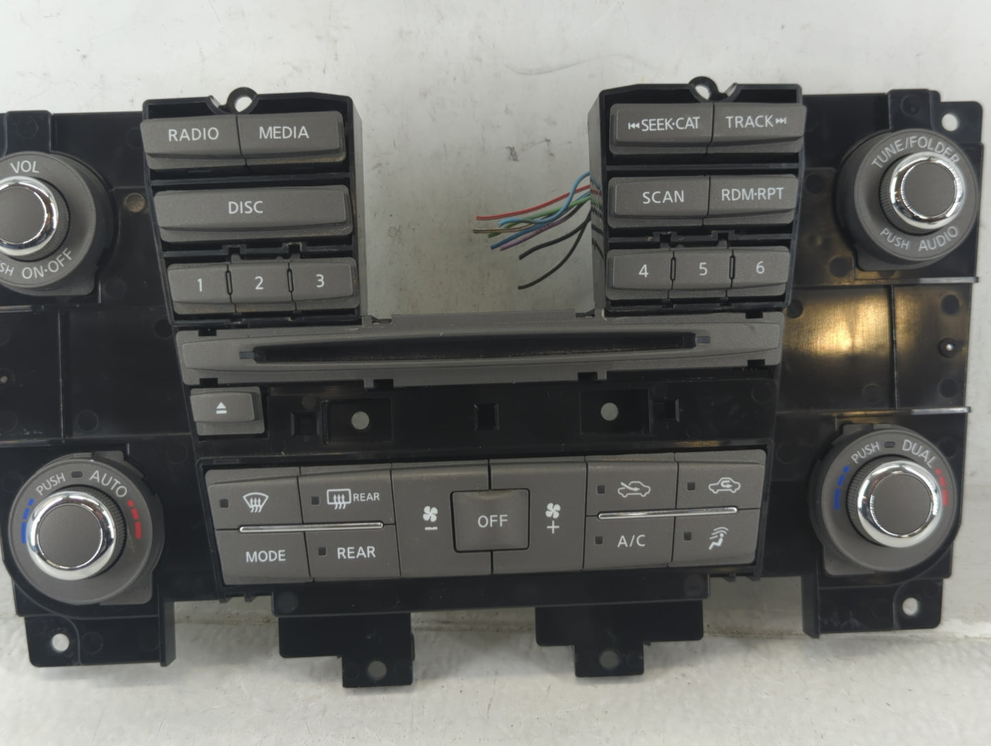 2018-2019 Infiniti Qx80 Radio AM FM Cd Player Receiver Replacement P/N:253916GW1B Fits Fits 2018 2019 OEM Used Auto Parts - 