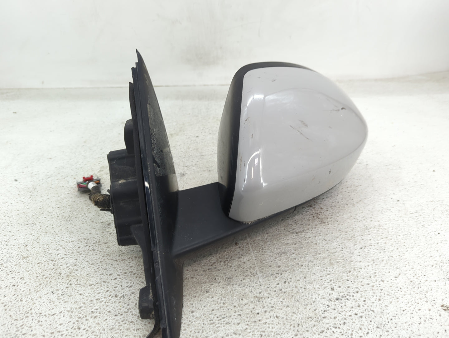 2018-2019 Jaguar E-Pace Driver Side View Mirror - Left Door Mirror OEM Used - Oemusedautoparts1.com