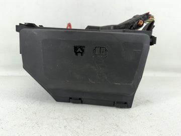 2018 Jaguar E-Pace Fusebox Fuse Box Panel Relay Module P/N:J9C3-14A076-AA Fits OEM Used Auto Parts - Oemusedautoparts1.com