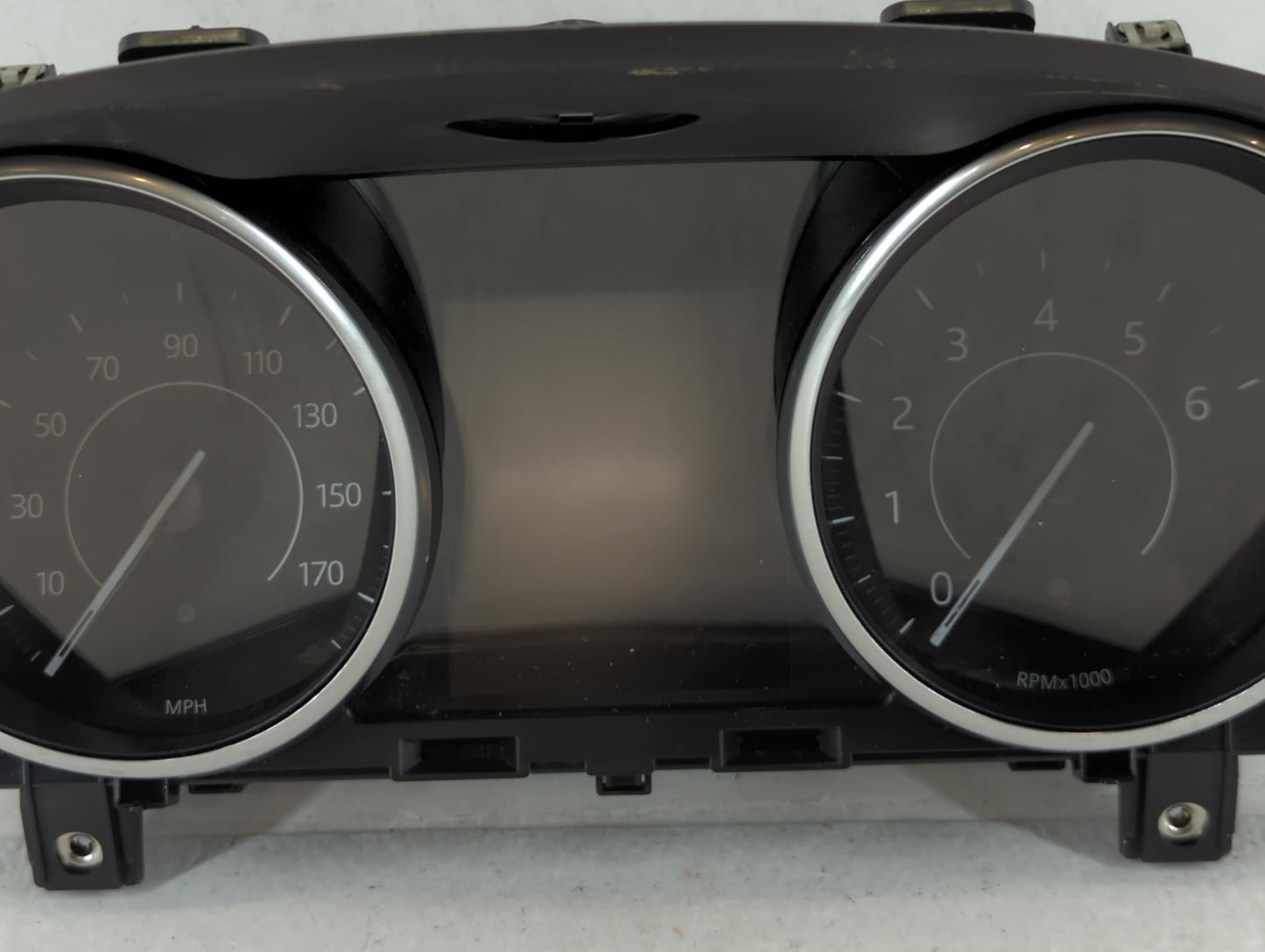 2018-2019 Jaguar E-Pace Instrument Cluster Speedometer Gauges P/N:J9C310849AC Fits Fits 2018 2019 OEM Used Auto Parts - Oemu