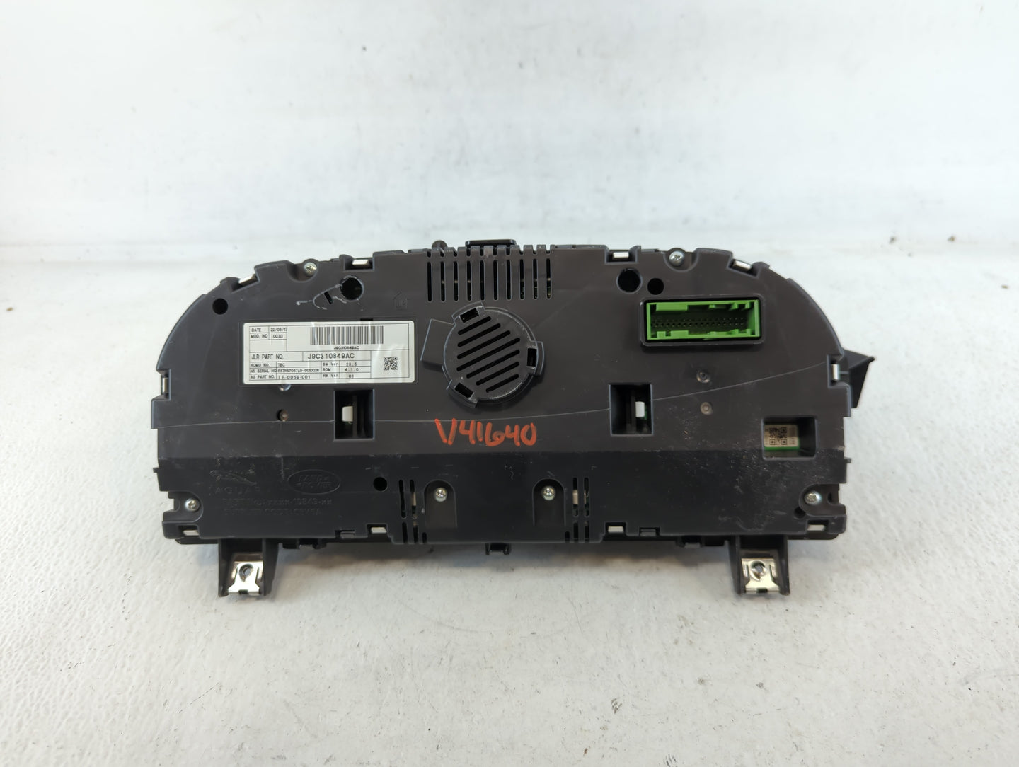 2018-2019 Jaguar E-Pace Instrument Cluster Speedometer Gauges P/N:J9C310849AC Fits Fits 2018 2019 OEM Used Auto Parts - Oemu