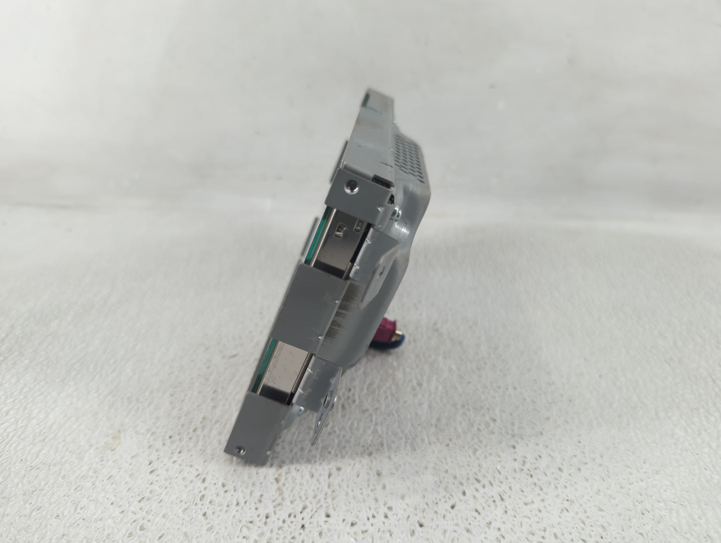 2017-2019 Jaguar F-pace Information Display Screen - Oemusedautoparts1.com