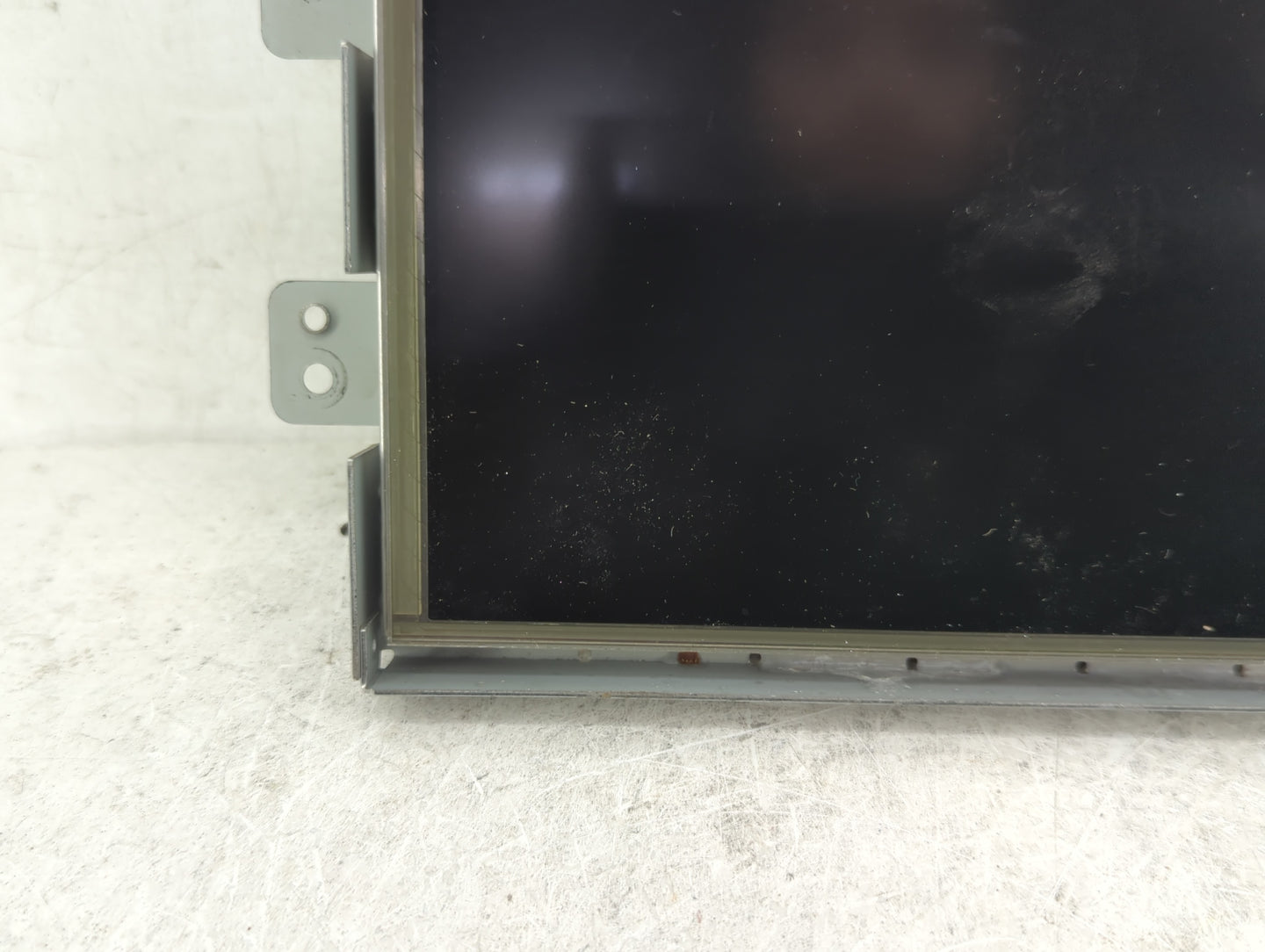 2017-2018 Jaguar F-pace Information Display Screen - Oemusedautoparts1.com