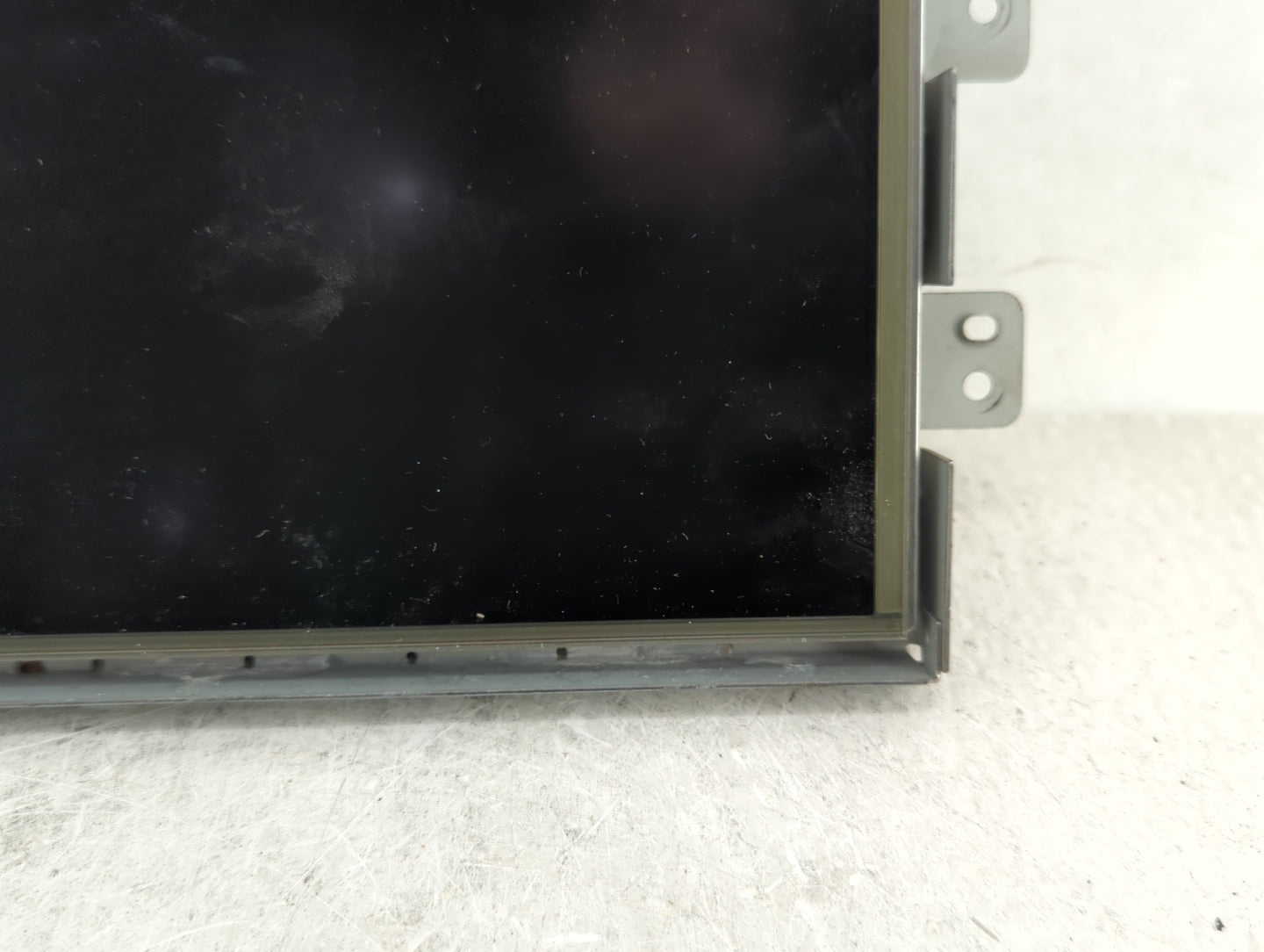 2017-2018 Jaguar F-pace Information Display Screen - Oemusedautoparts1.com