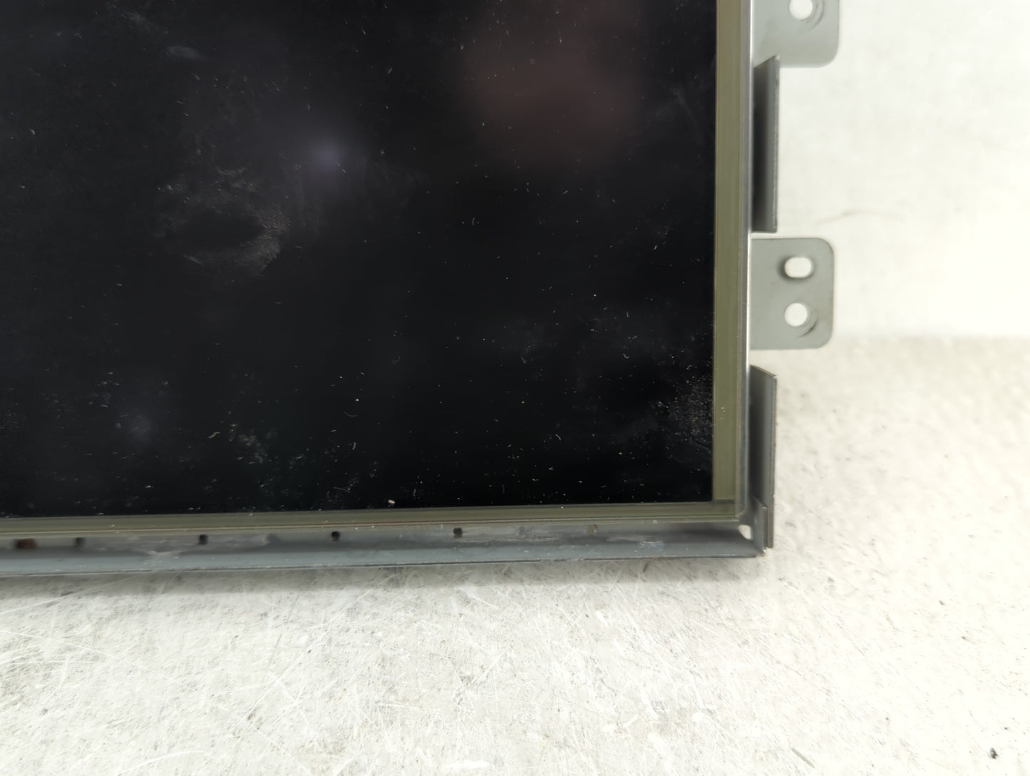 2017-2018 Jaguar F-pace Information Display Screen - Oemusedautoparts1.com