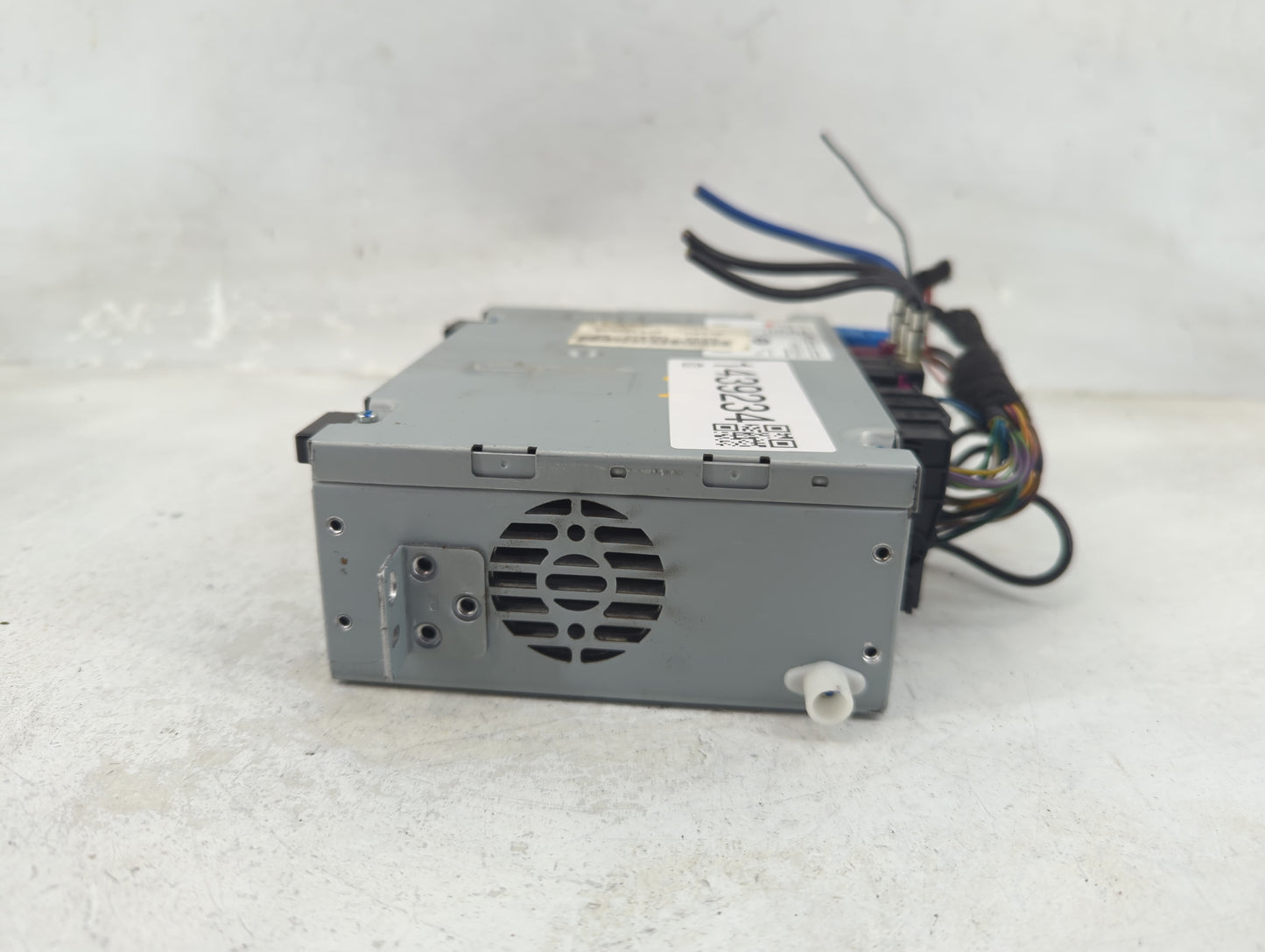 2017-2018 Jaguar F-Pace Radio AM FM Cd Player Receiver Replacement P/N:GX63-18K812-DF A50127879 Fits Fits 2016 2017 2018 OEM